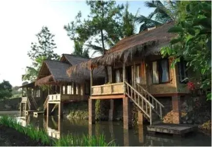 Property building in Bukit Alamanda Resort Property building in Bukit Alamanda Resort