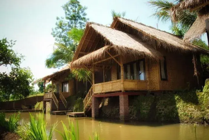 Property building in Bukit Alamanda Resort Property building in Bukit Alamanda Resort