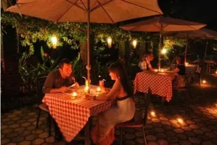 Restaurant/places to eat in Bukit Alamanda Resort Restaurant/places to eat in Bukit Alamanda Resort