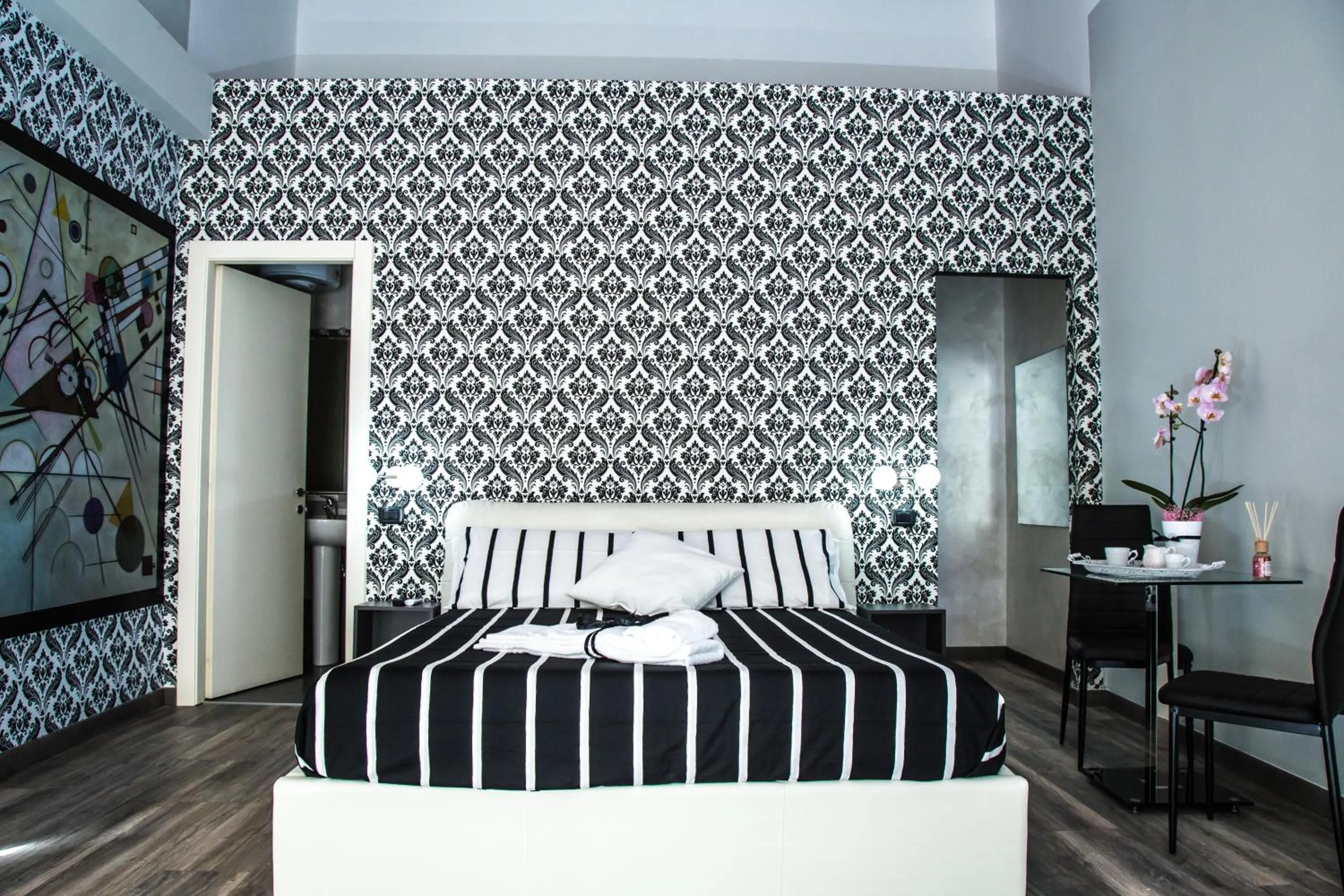 Bedroom, Bed in Art in B&B