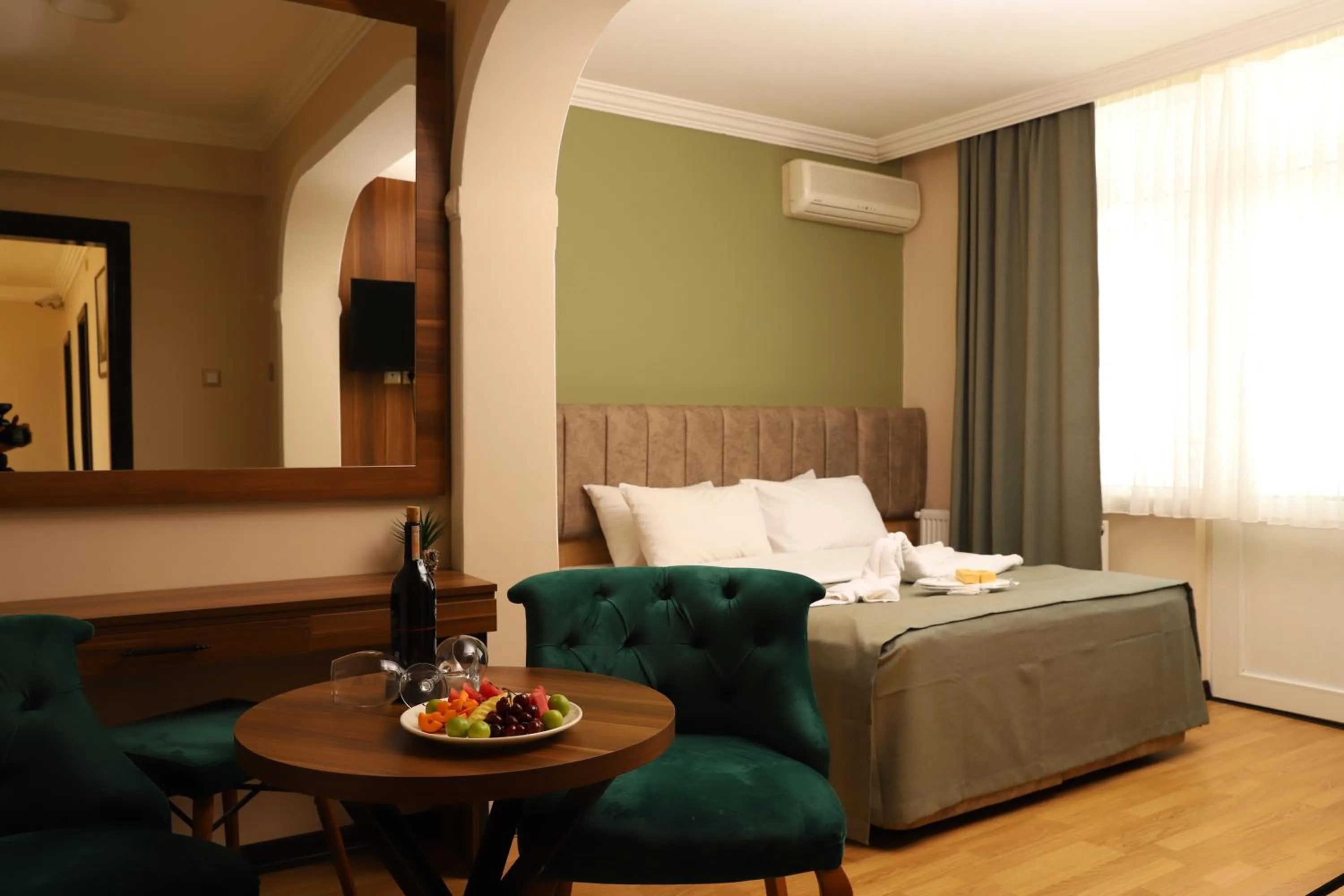 Living room, Bed in Buldum Otel