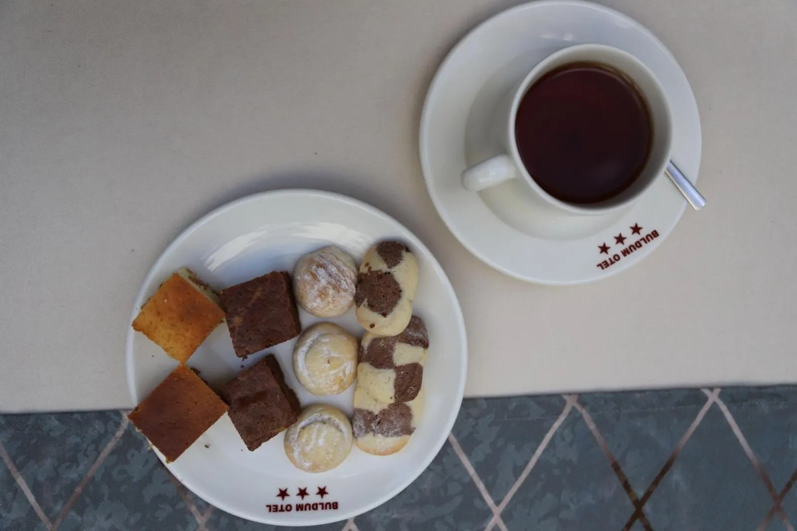 Restaurant/places to eat in Buldum Otel