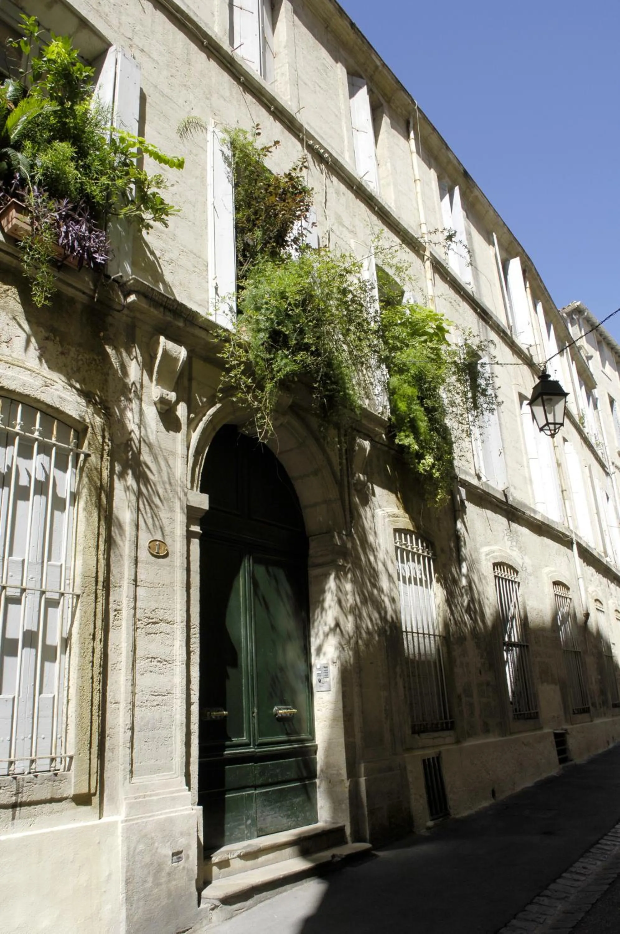 "Chambre d'Autres", massages