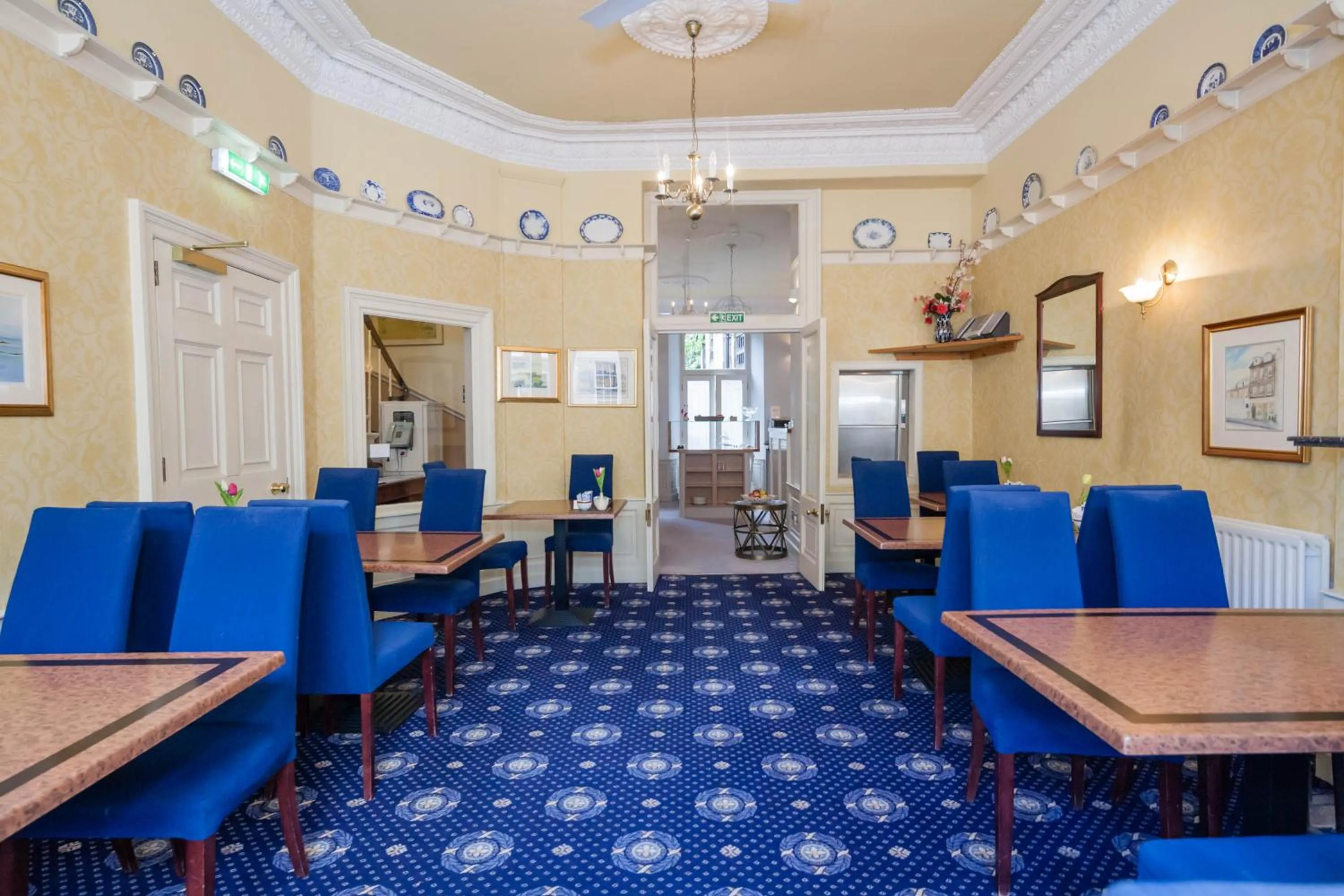 Dining area in Regent House Hotel - City Centre Hotel