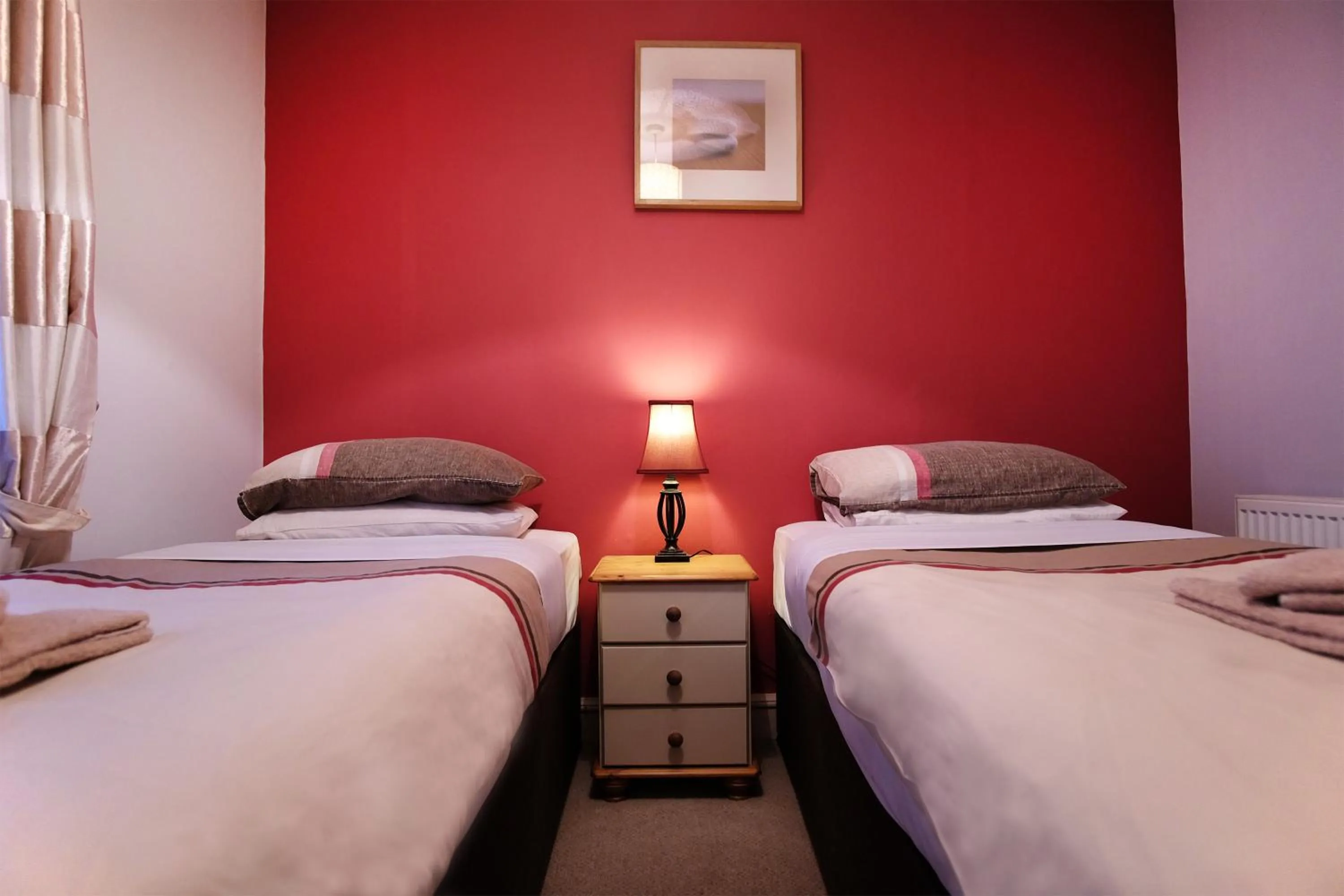 Photo of the whole room, Bed in Regent House Hotel - City Centre Hotel