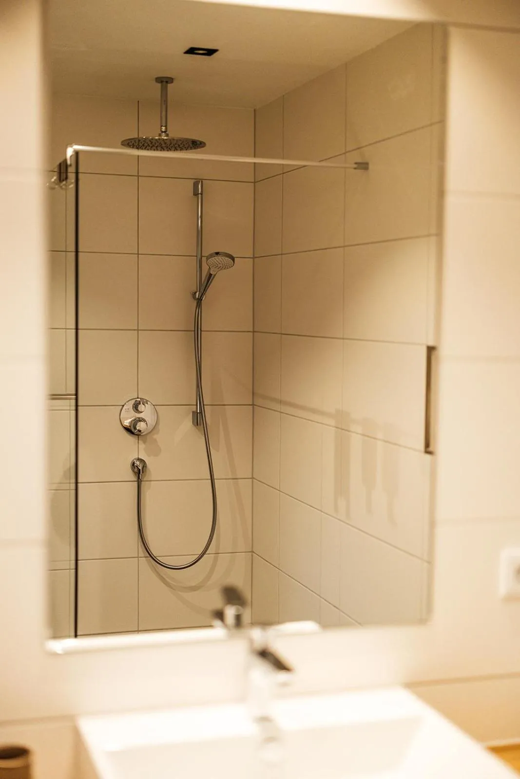 Shower in Appartements Gladbach
