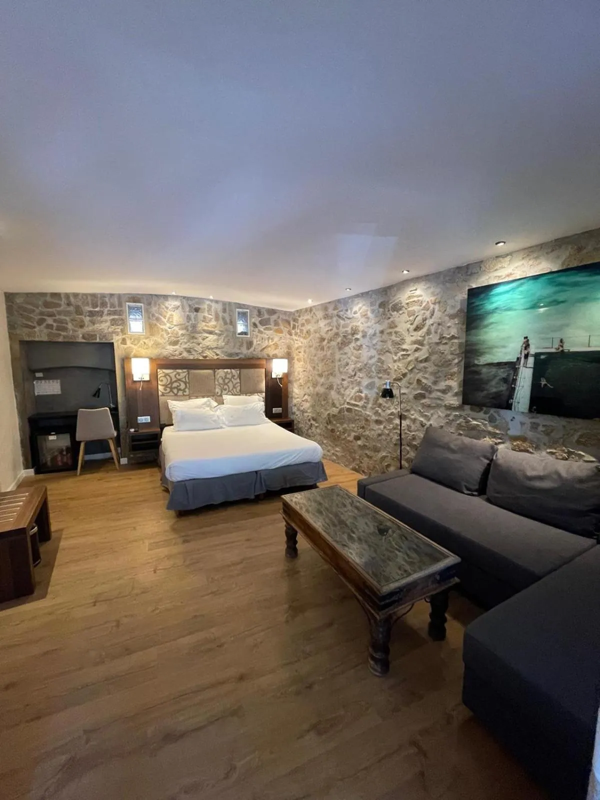 Bed in Hotel B Lodge