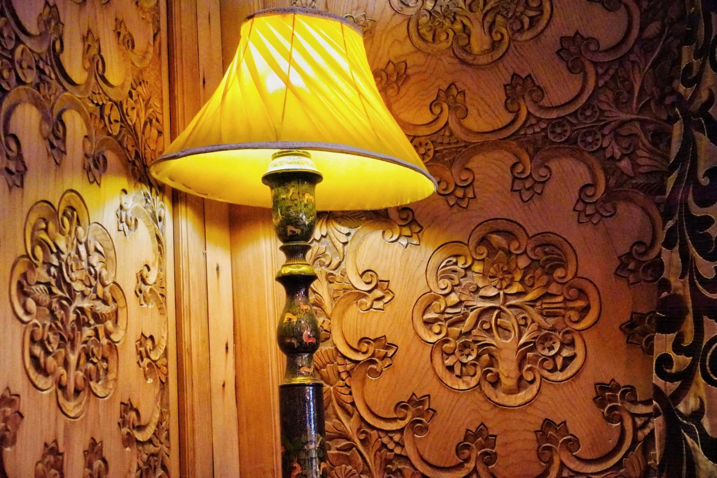 Decorative detail in Swan Group of Houseboats, Golden Dal Lake