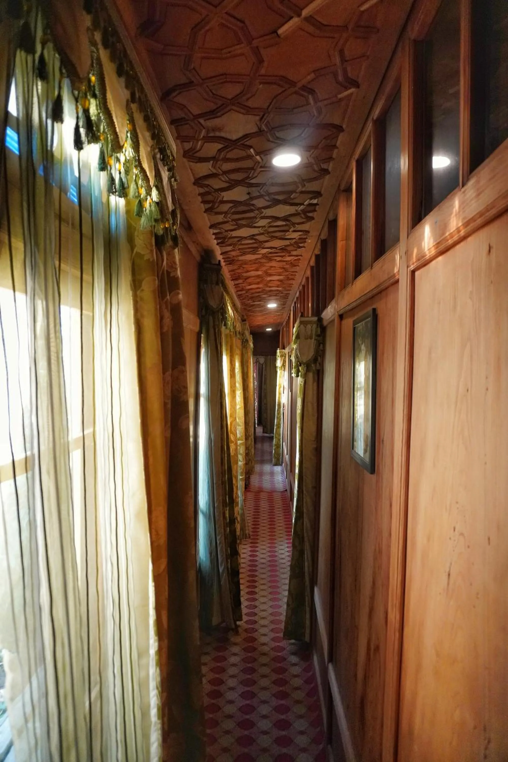 Facade/entrance in Swan Group of Houseboats, Golden Dal Lake