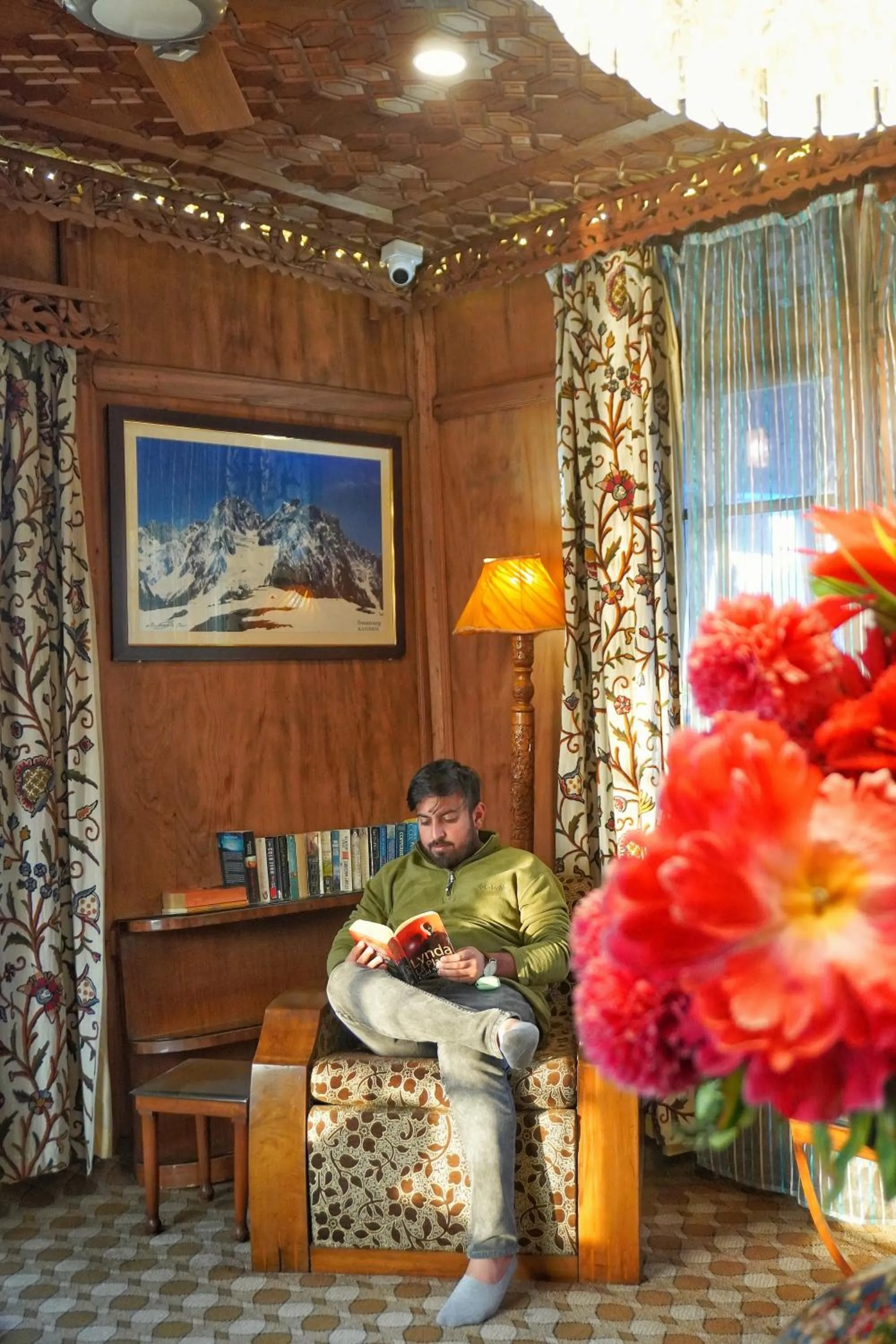 Seating area in Swan Group of Houseboats, Golden Dal Lake