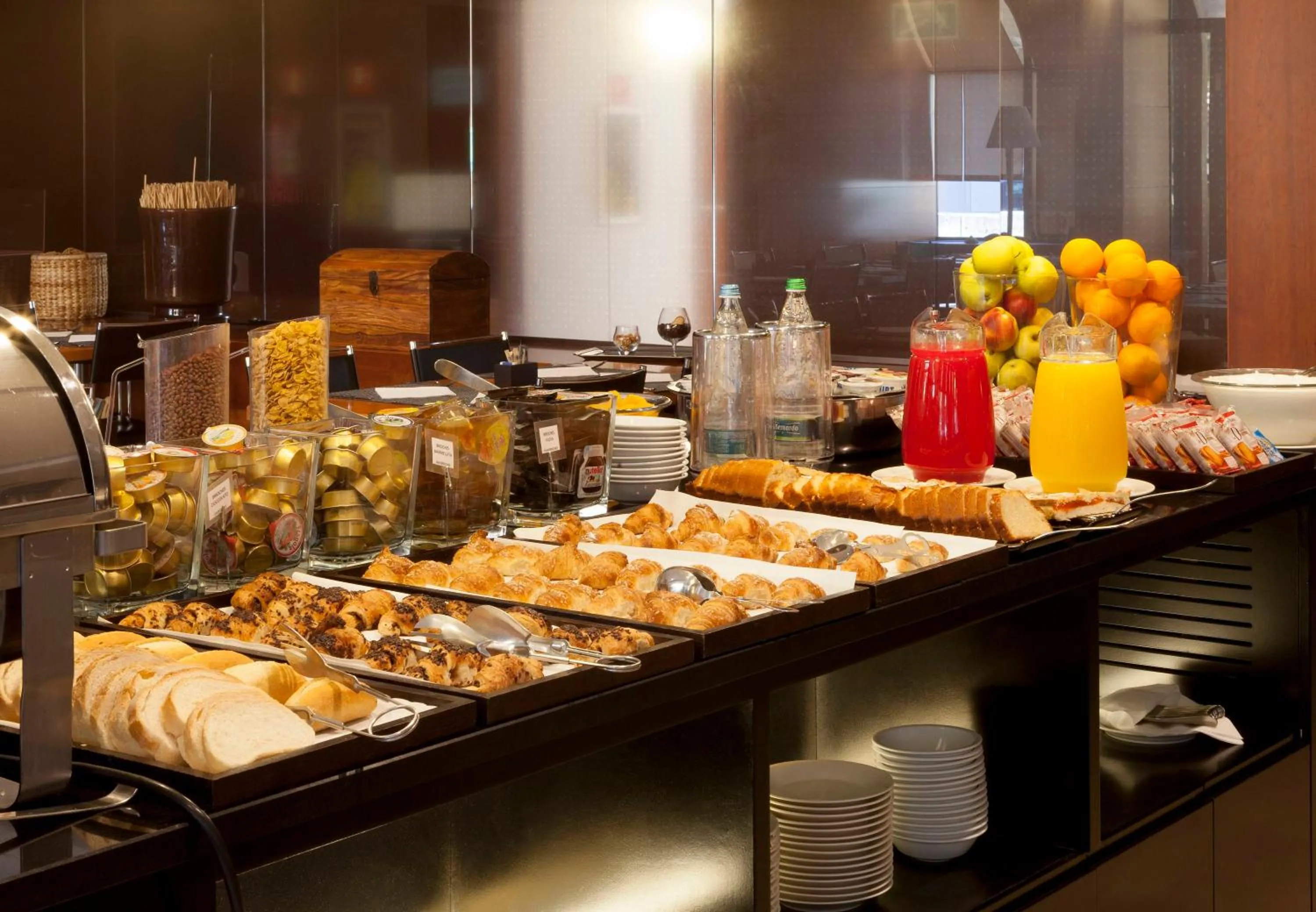 Breakfast in Timber Boutique Hotel