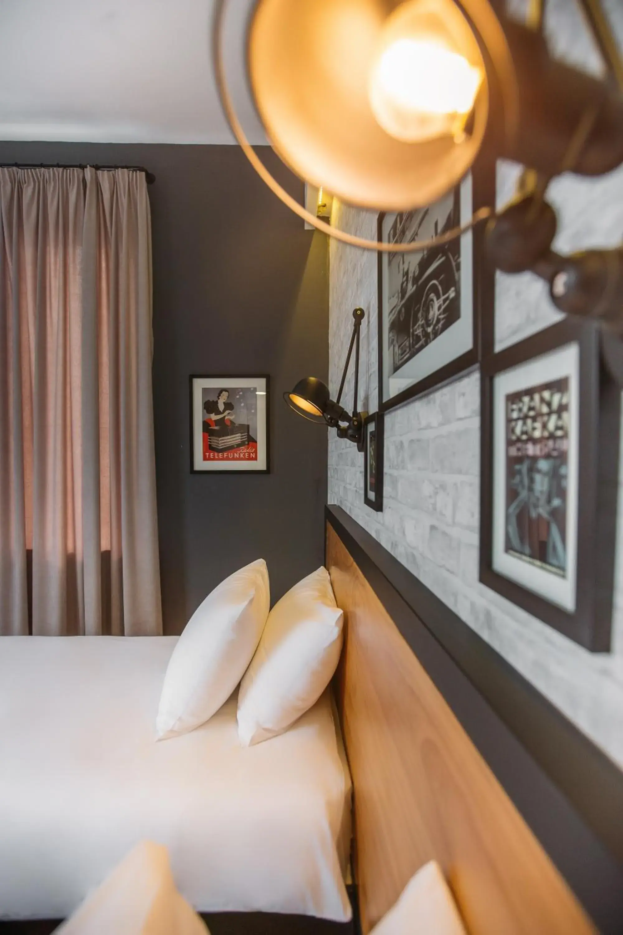 Bed in Timber Boutique Hotel Bed in Timber Boutique Hotel