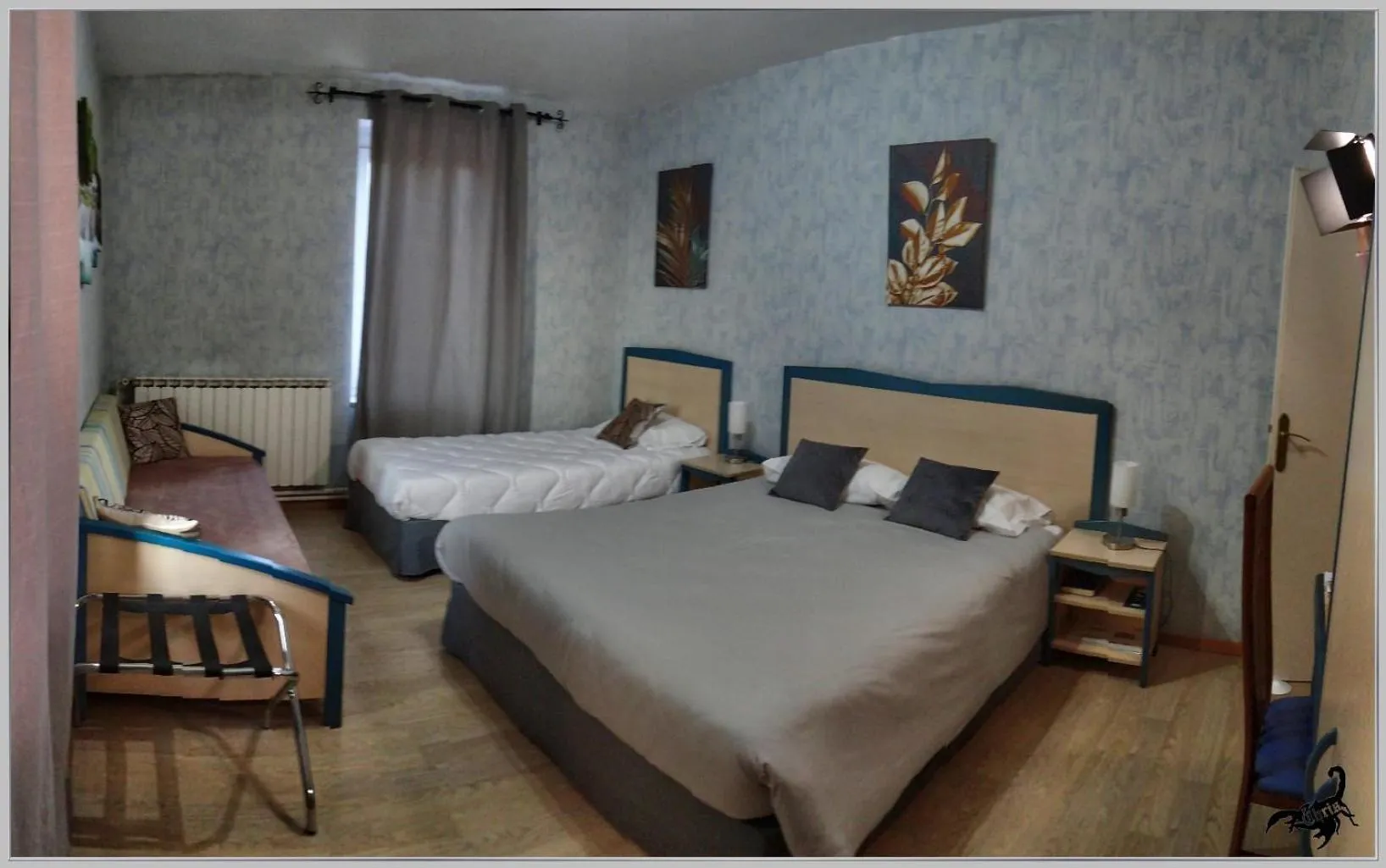 Photo of the whole room, Bed in Logis Hotel Des Voyageurs Restaurant La Bonne Tabl'Hay