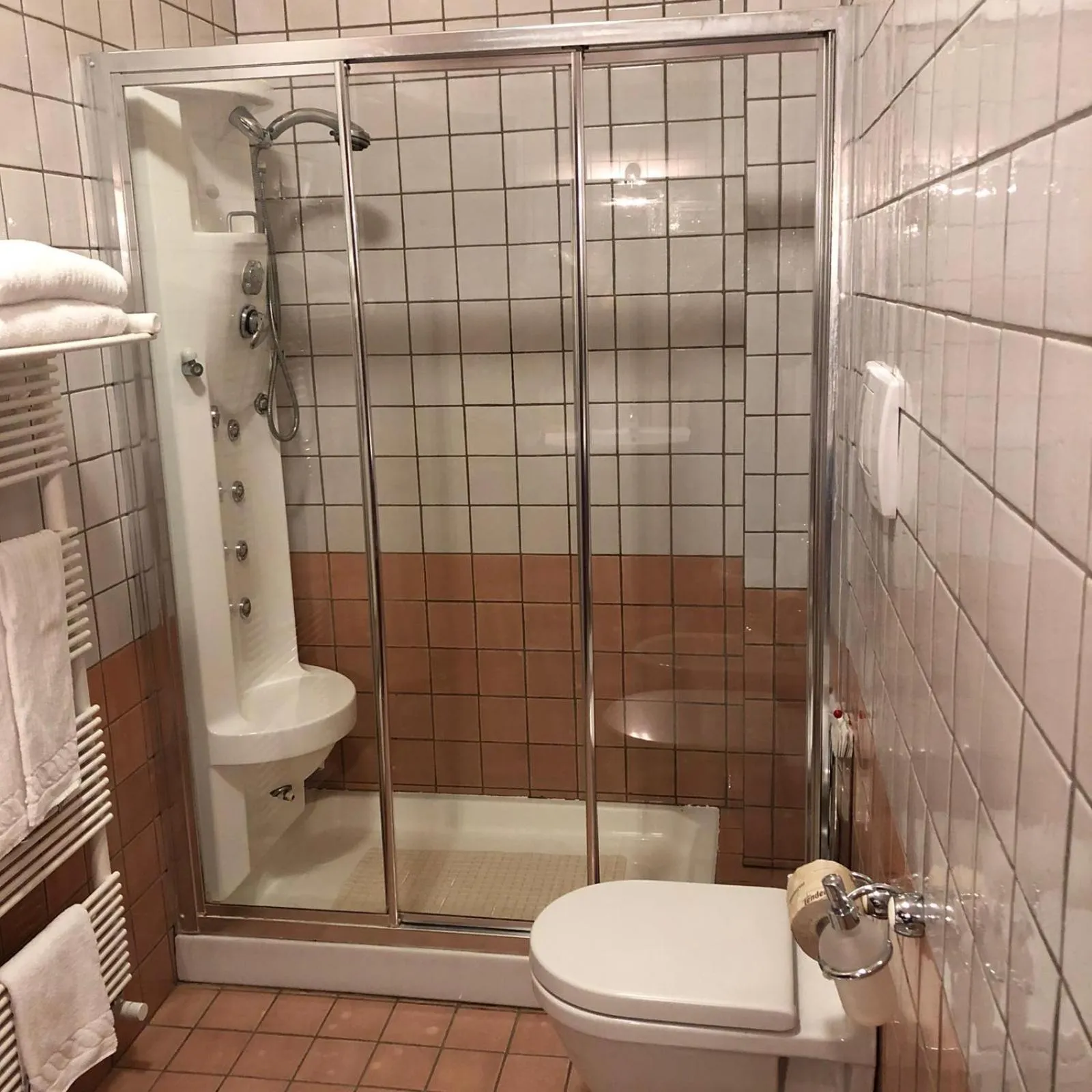 Shower in Hotel Relais Antica Masseria