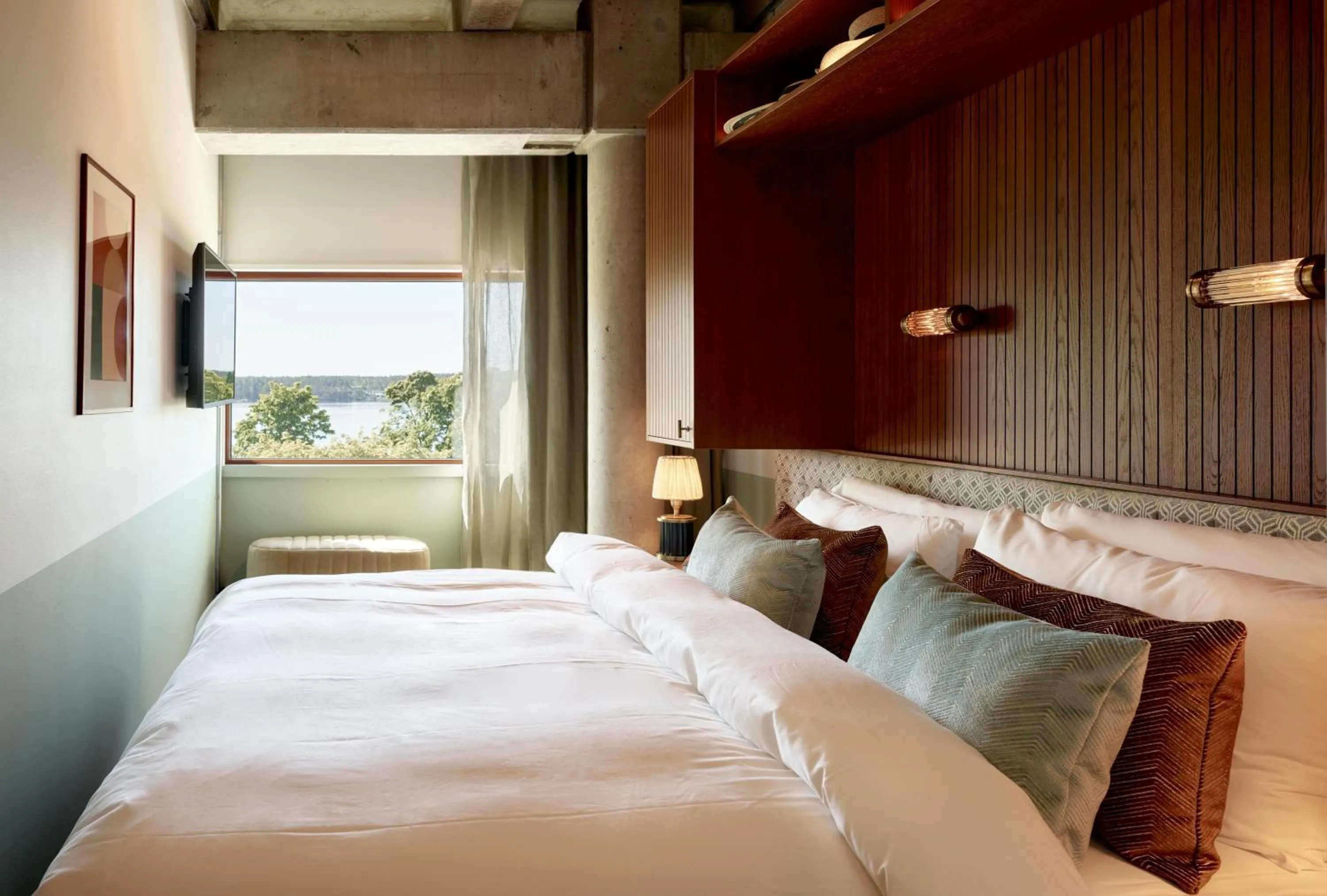 Bed in Ellery Beach House