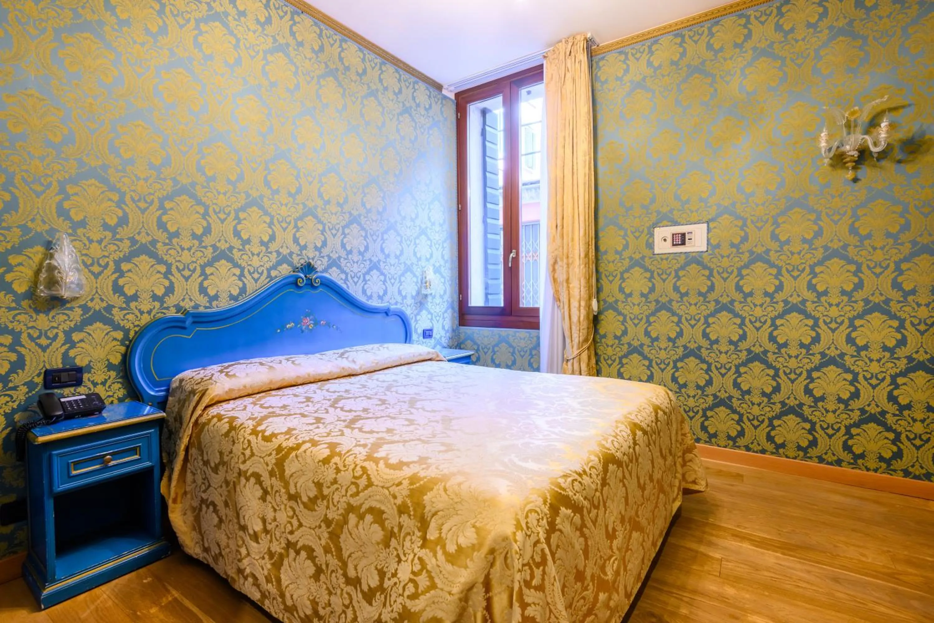 Bed in Residenza Ca' San Marco