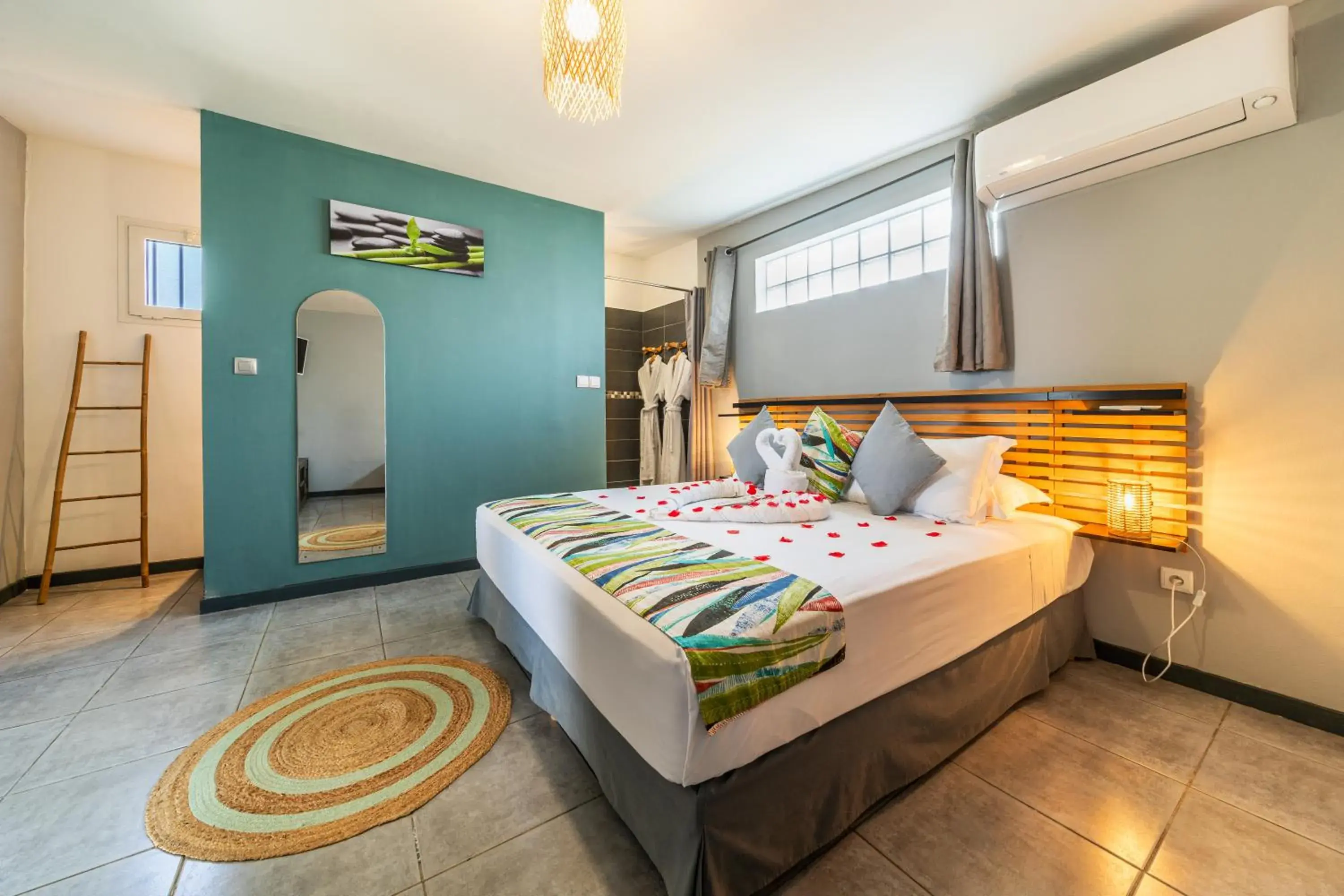 Superior Suite with Sea View in Hotel Exsel Victoria Superior Suite with Sea View in Hotel Exsel Victoria