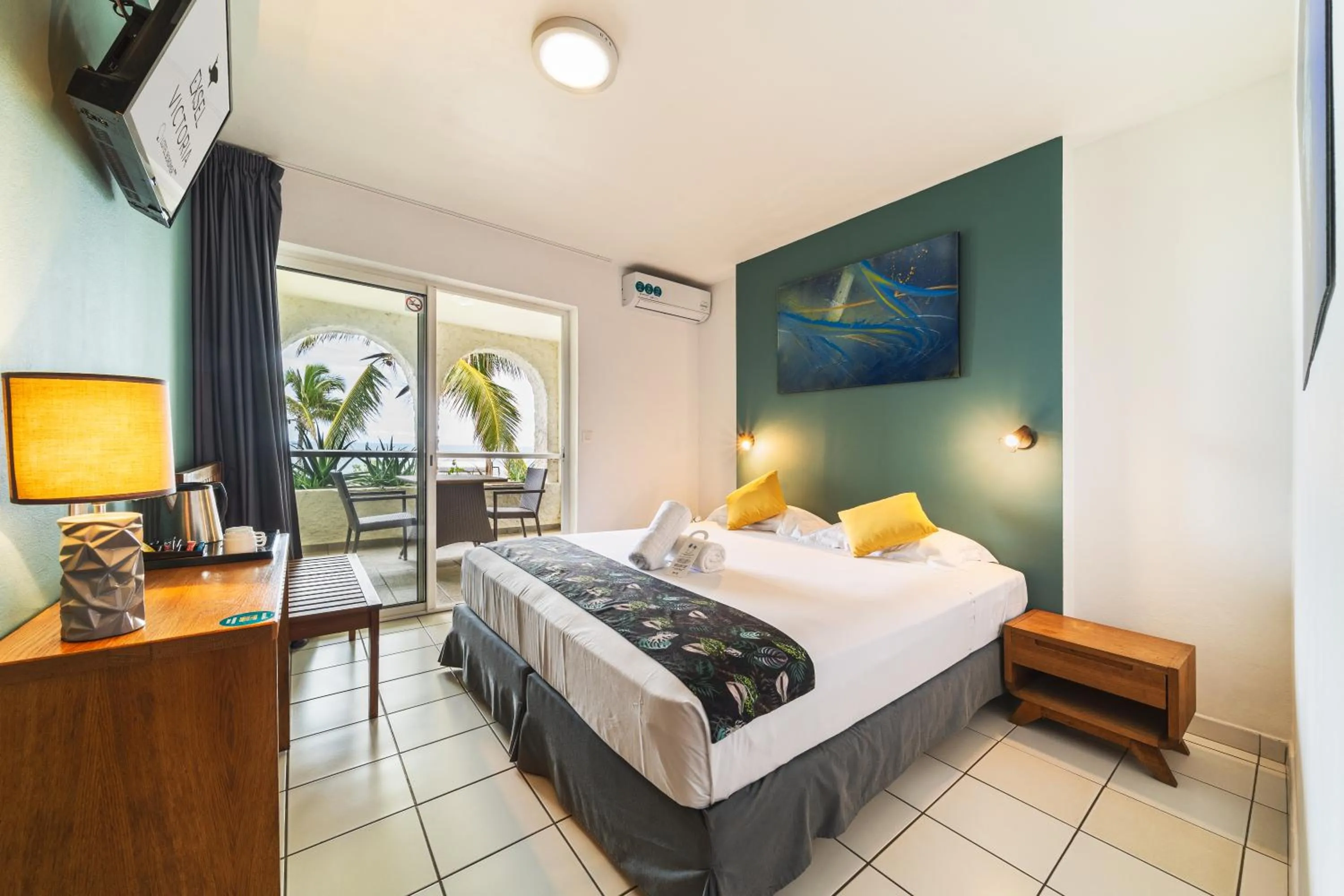 Bed in Hotel Exsel Victoria