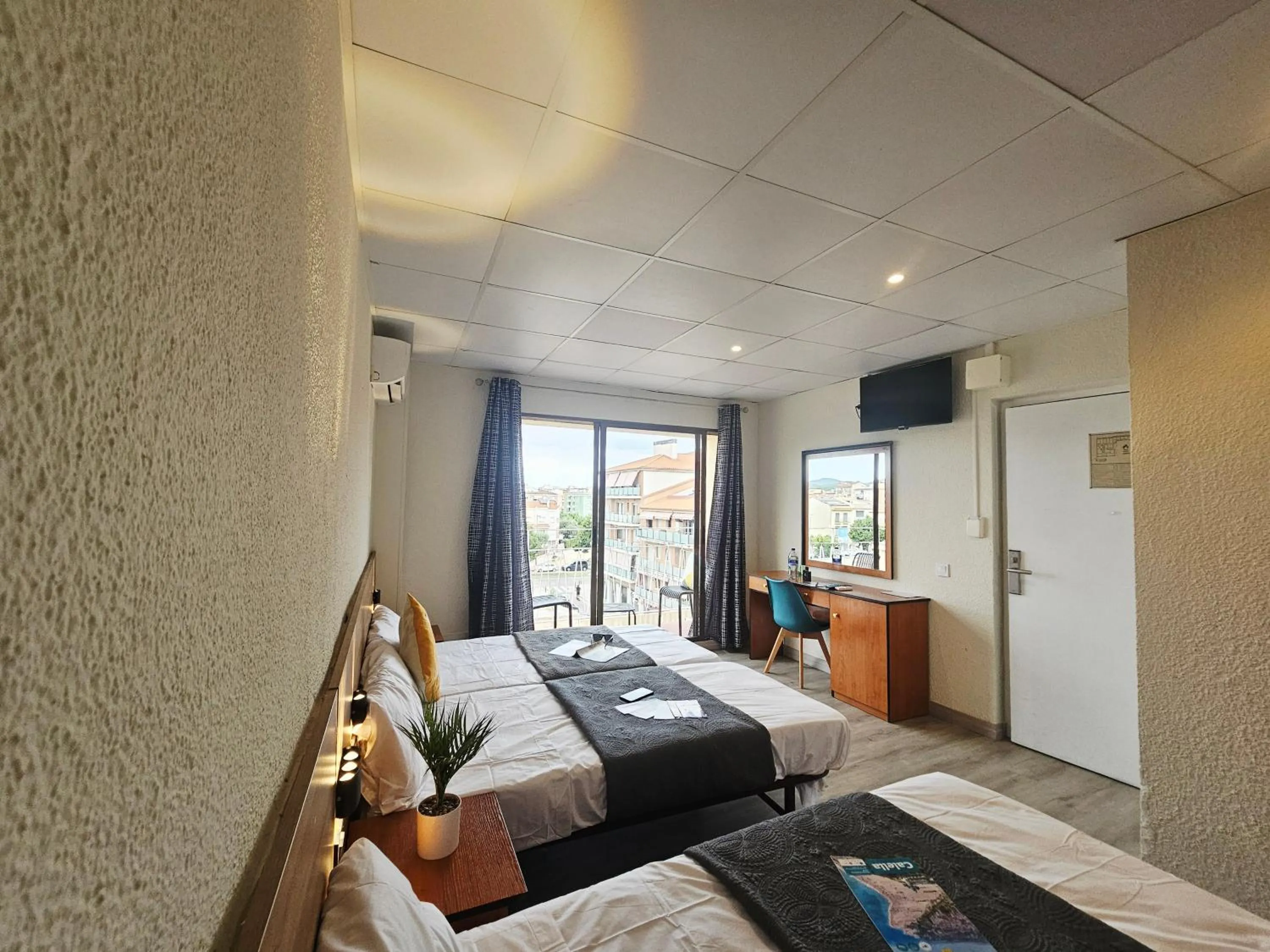 Bed in Hotel Mar i Sol