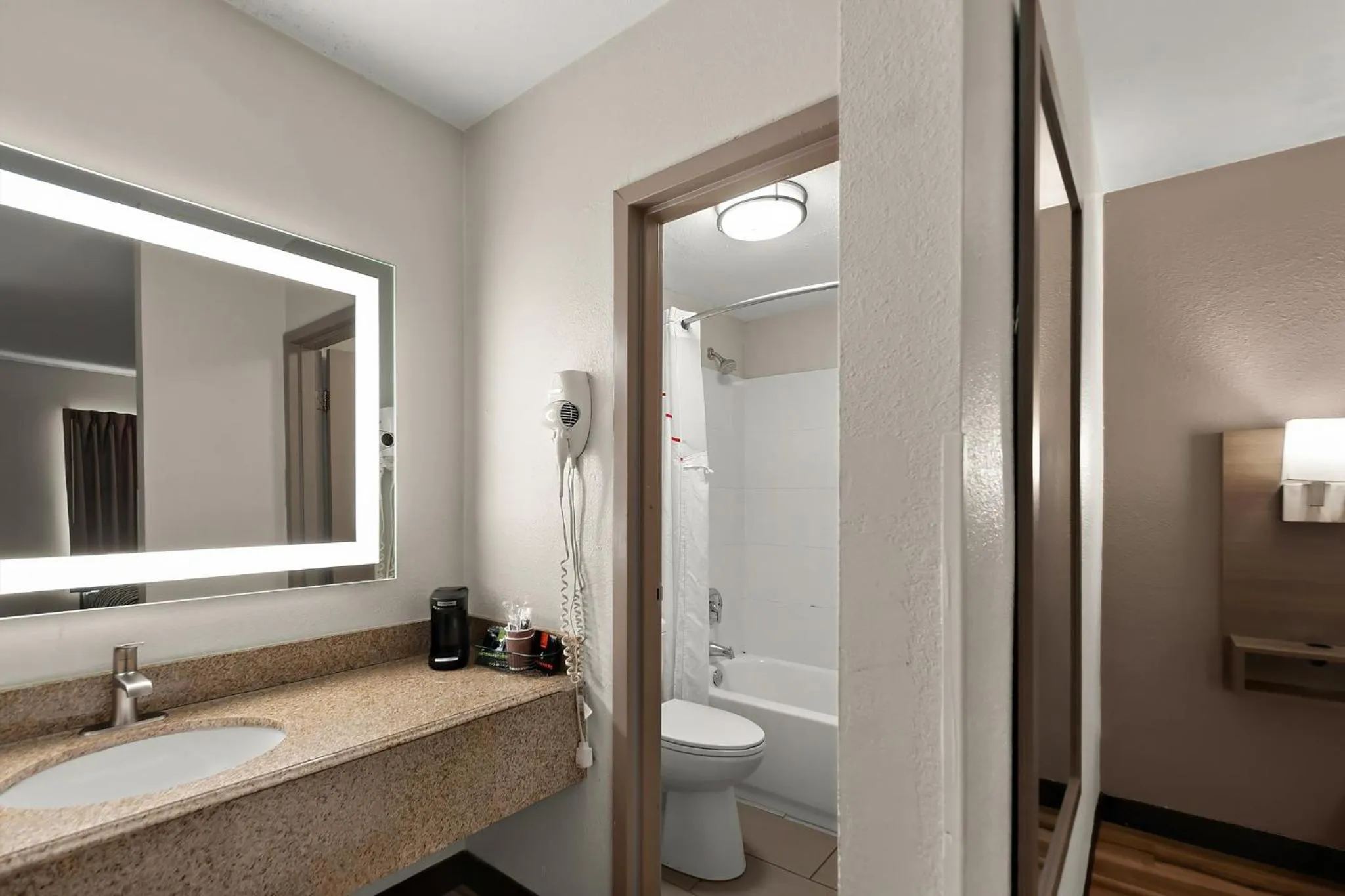 Bathroom in Red Roof Inn Winchester, VA