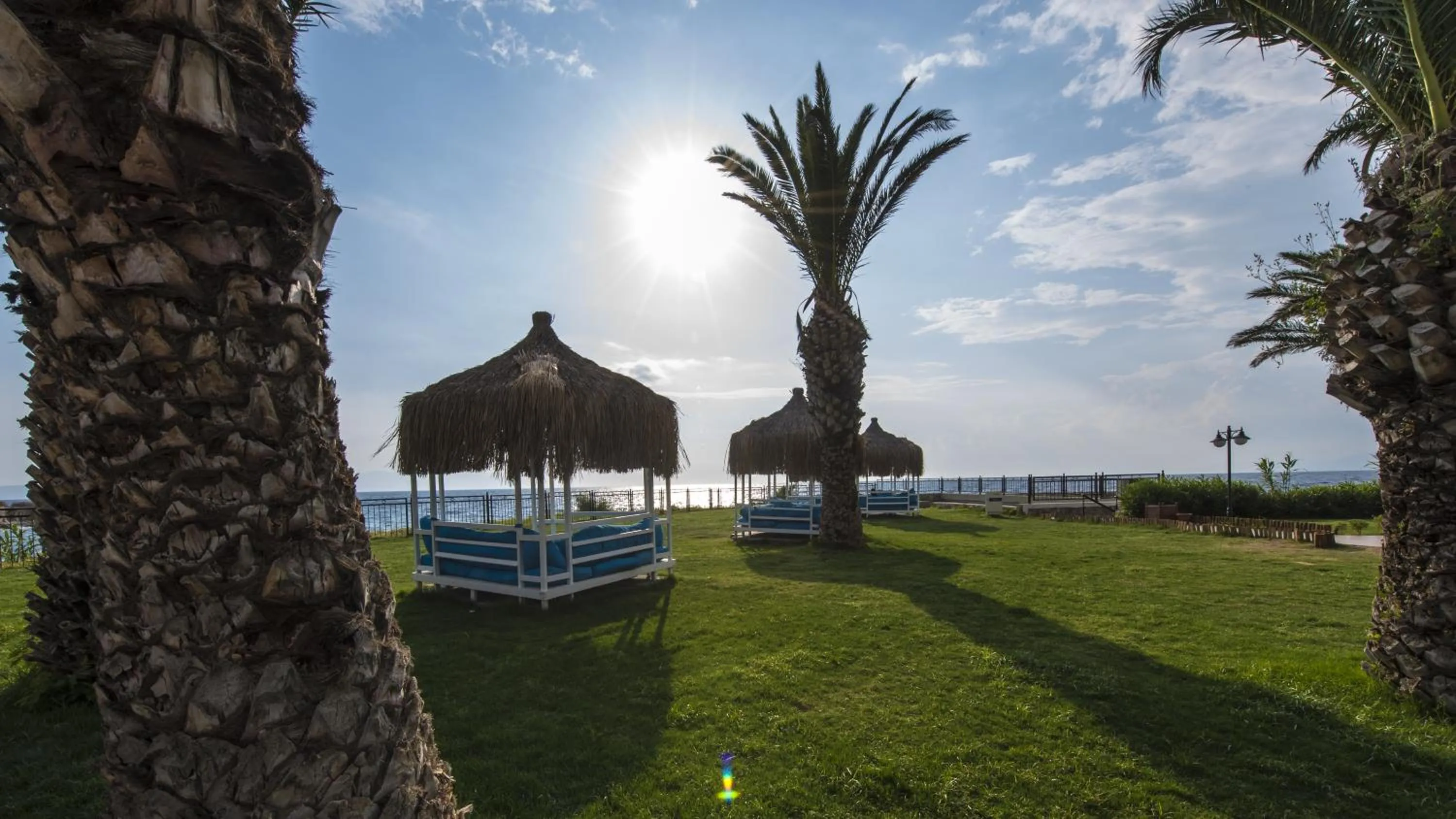 Garden in Le Bleu Hotel & Resort Kusadasi