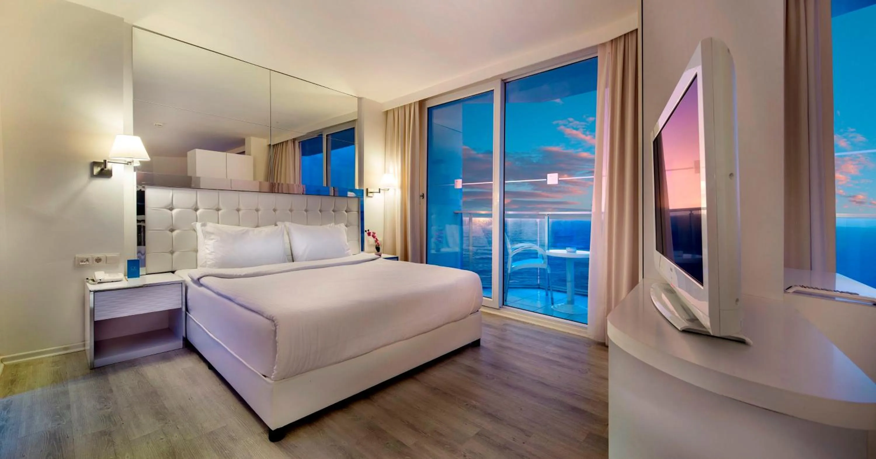 Decorative detail in Le Bleu Hotel & Resort Kusadasi