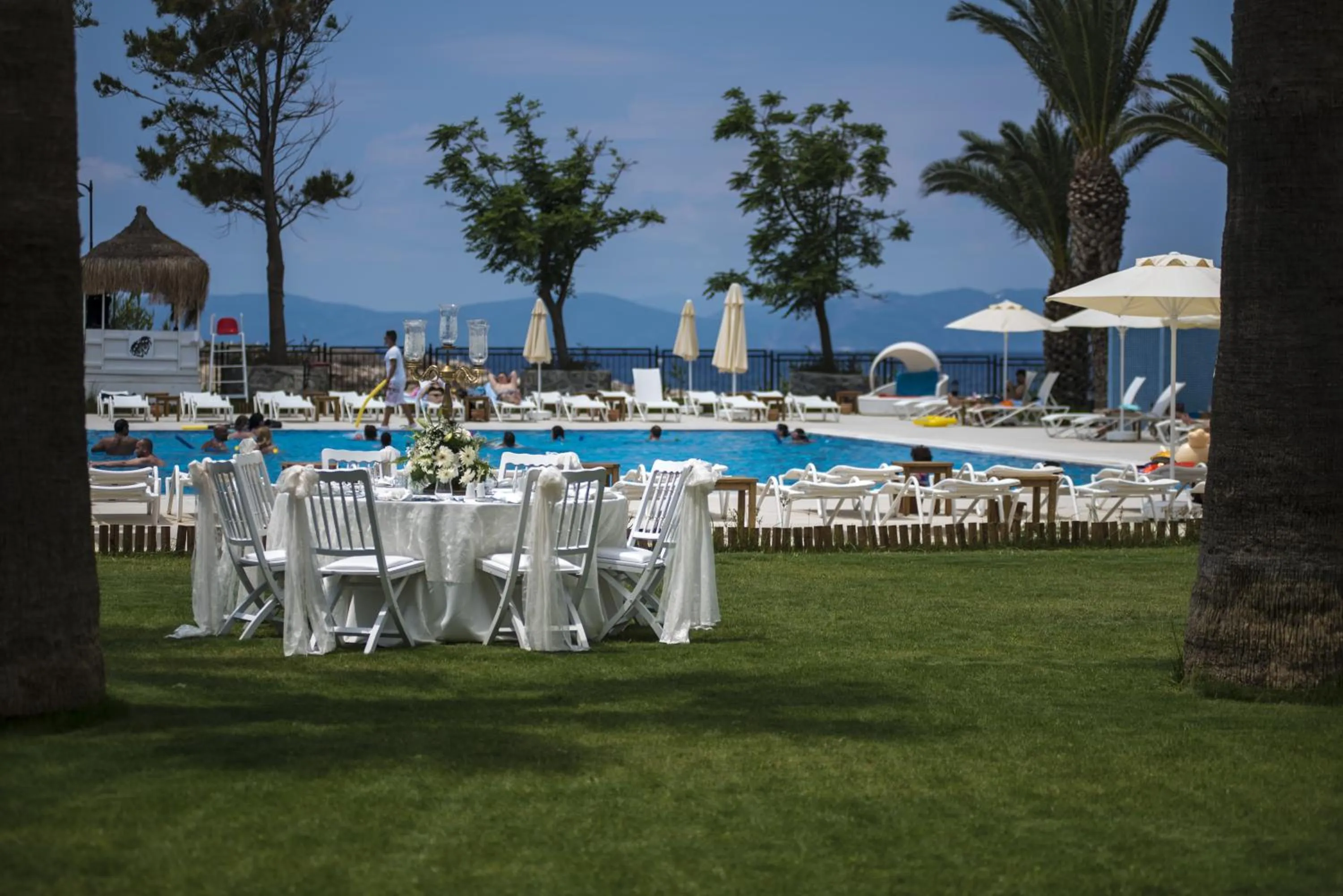 Garden in Le Bleu Hotel & Resort Kusadasi