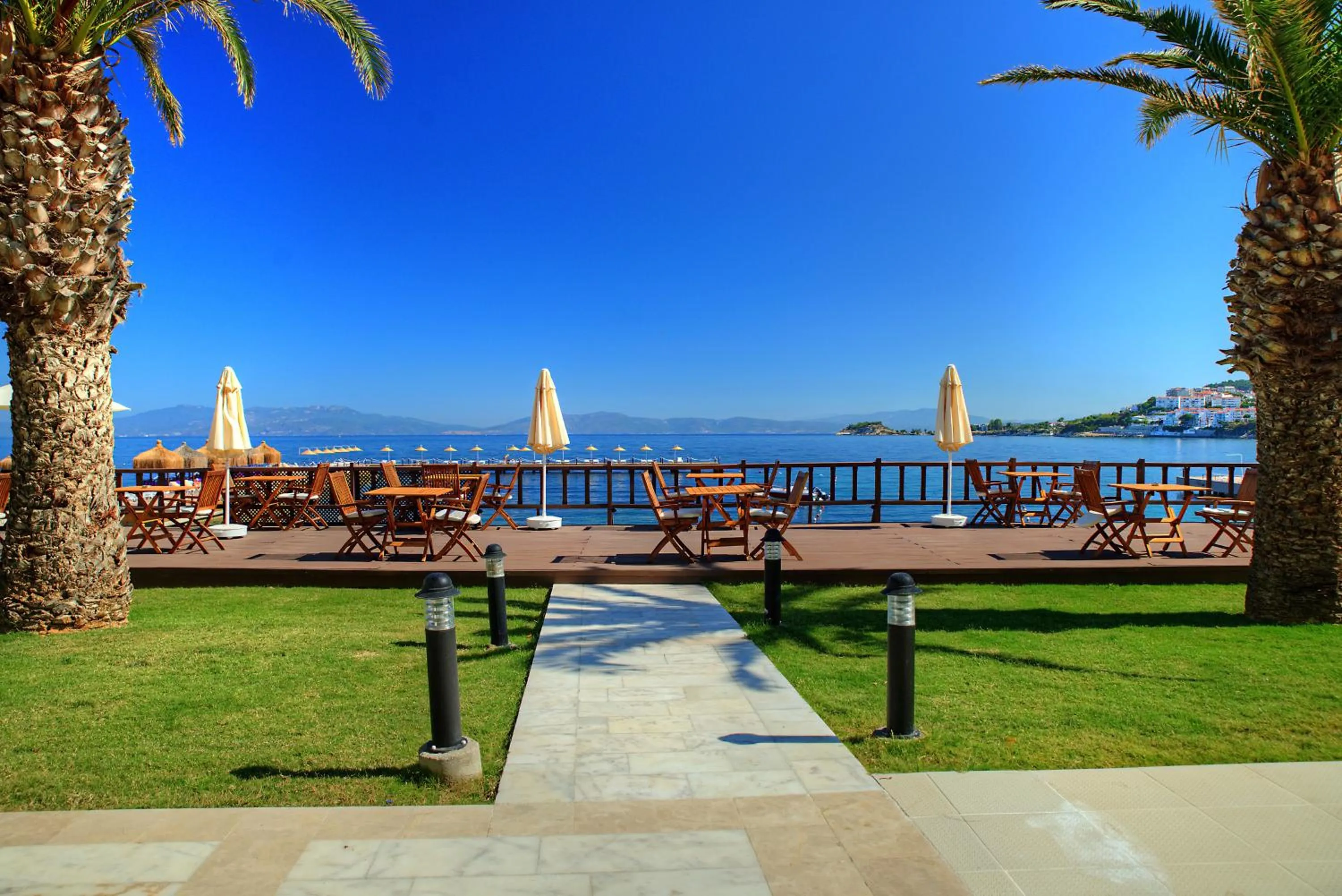Patio in Le Bleu Hotel & Resort Kusadasi