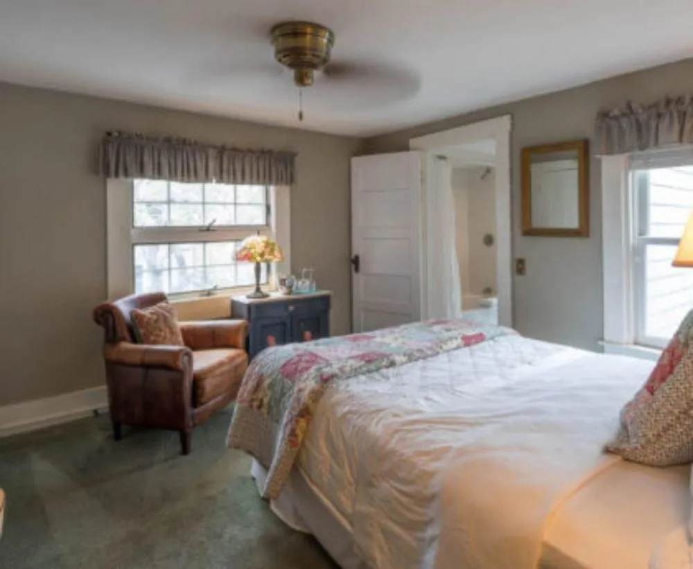 Other, Bed in Snug Cottage