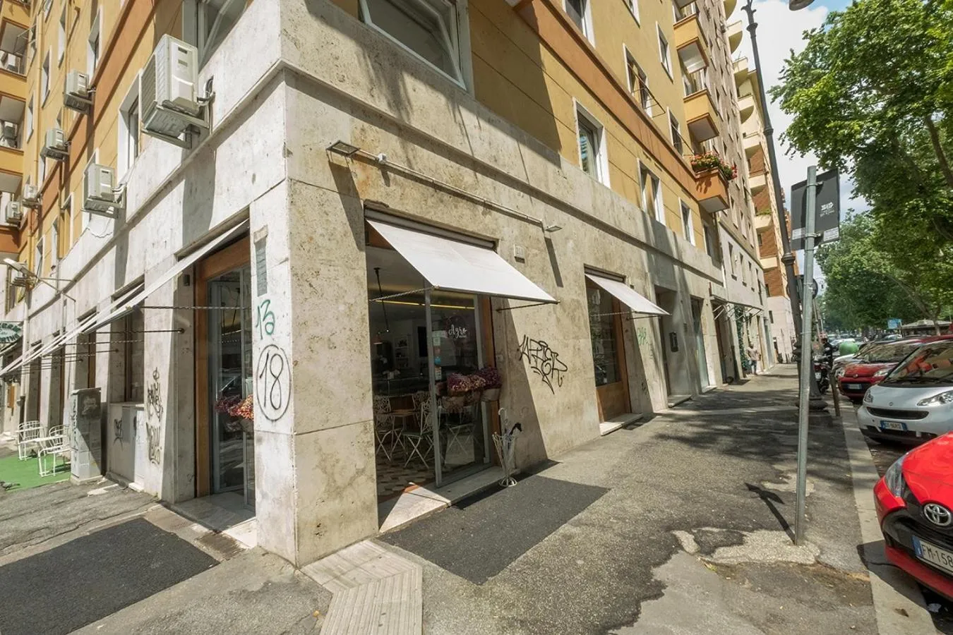 Property building in Suite Pinturicchio