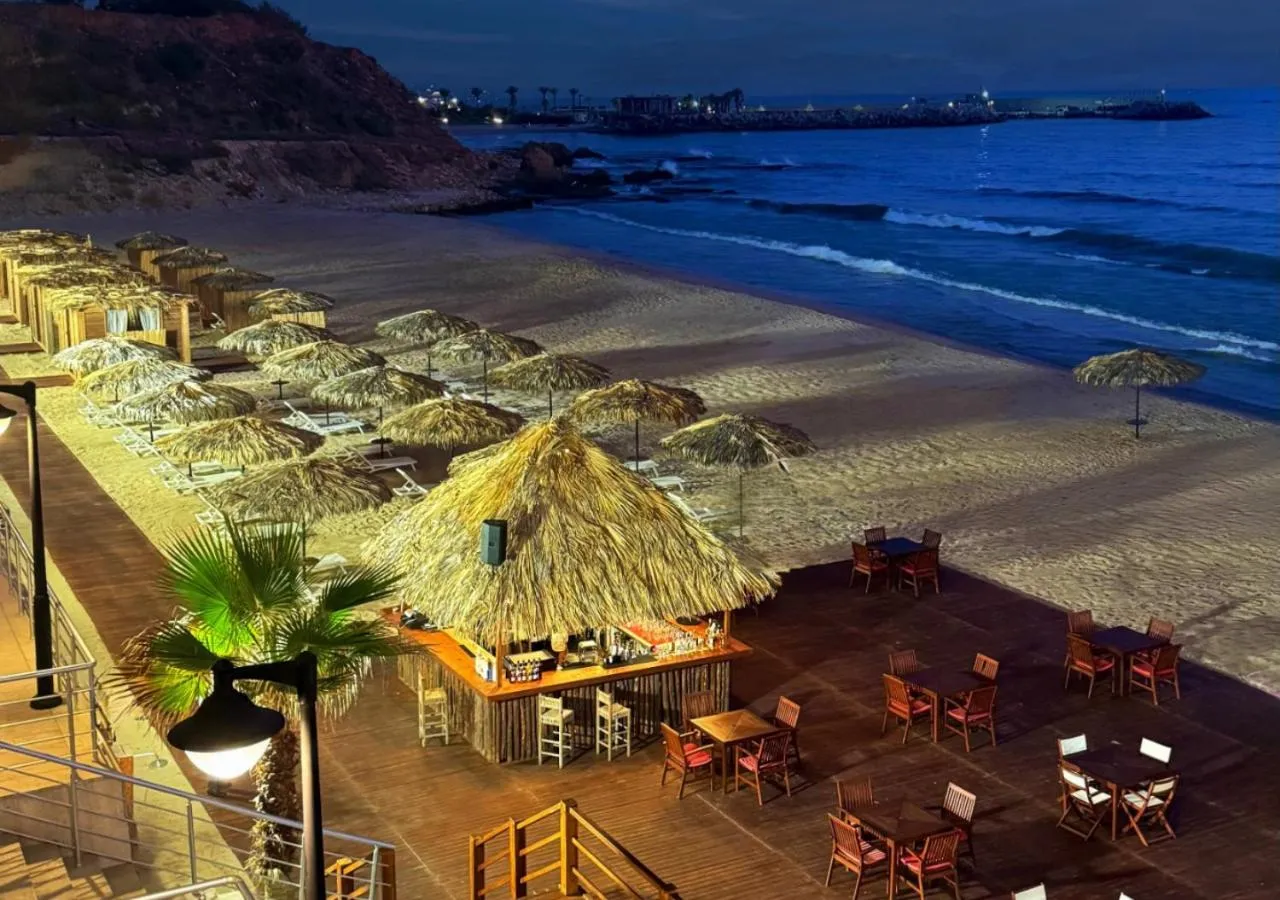 Lounge or bar in Lancaster Eden Bay