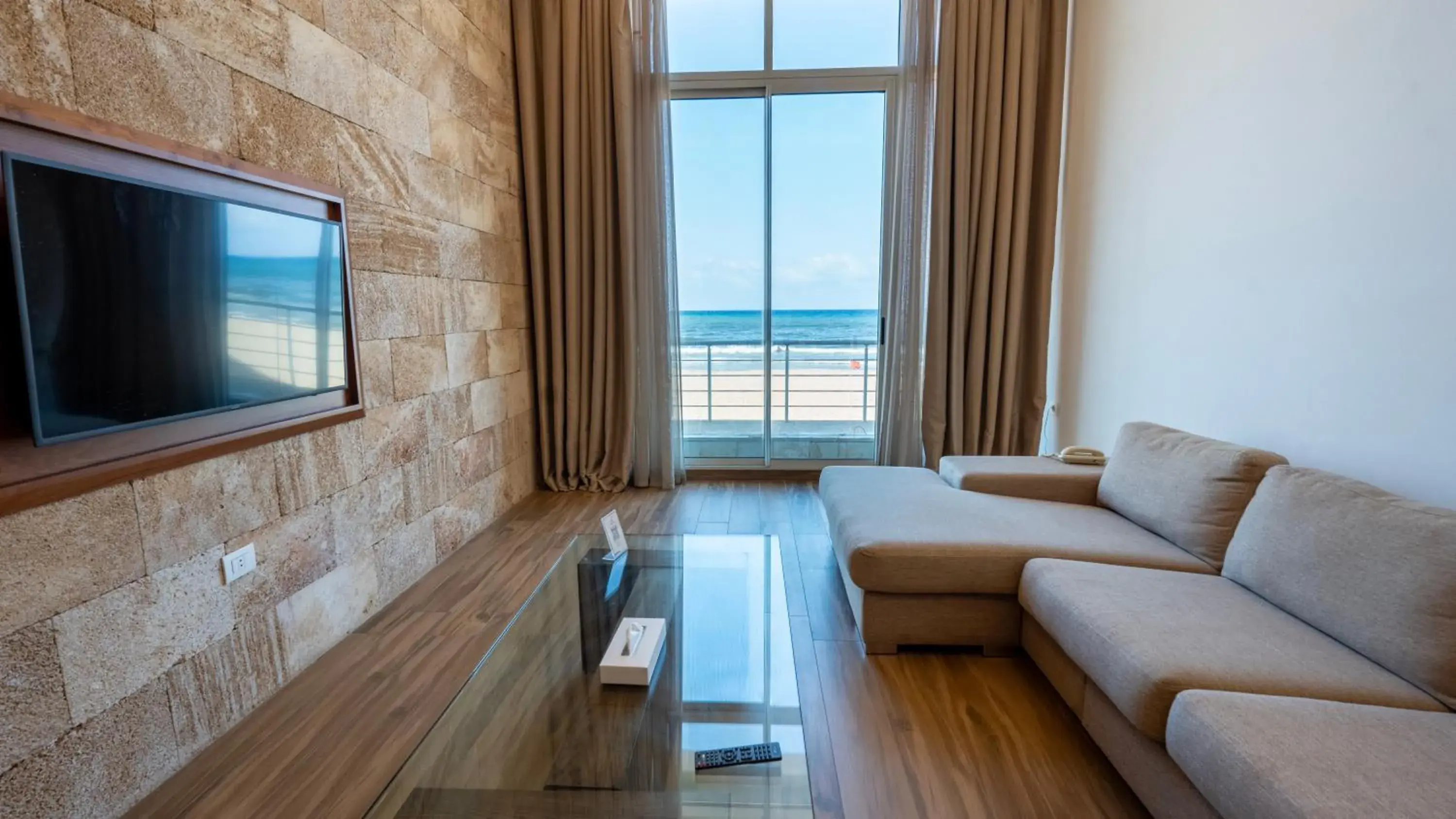 Living room in Lancaster Eden Bay Living room in Lancaster Eden Bay