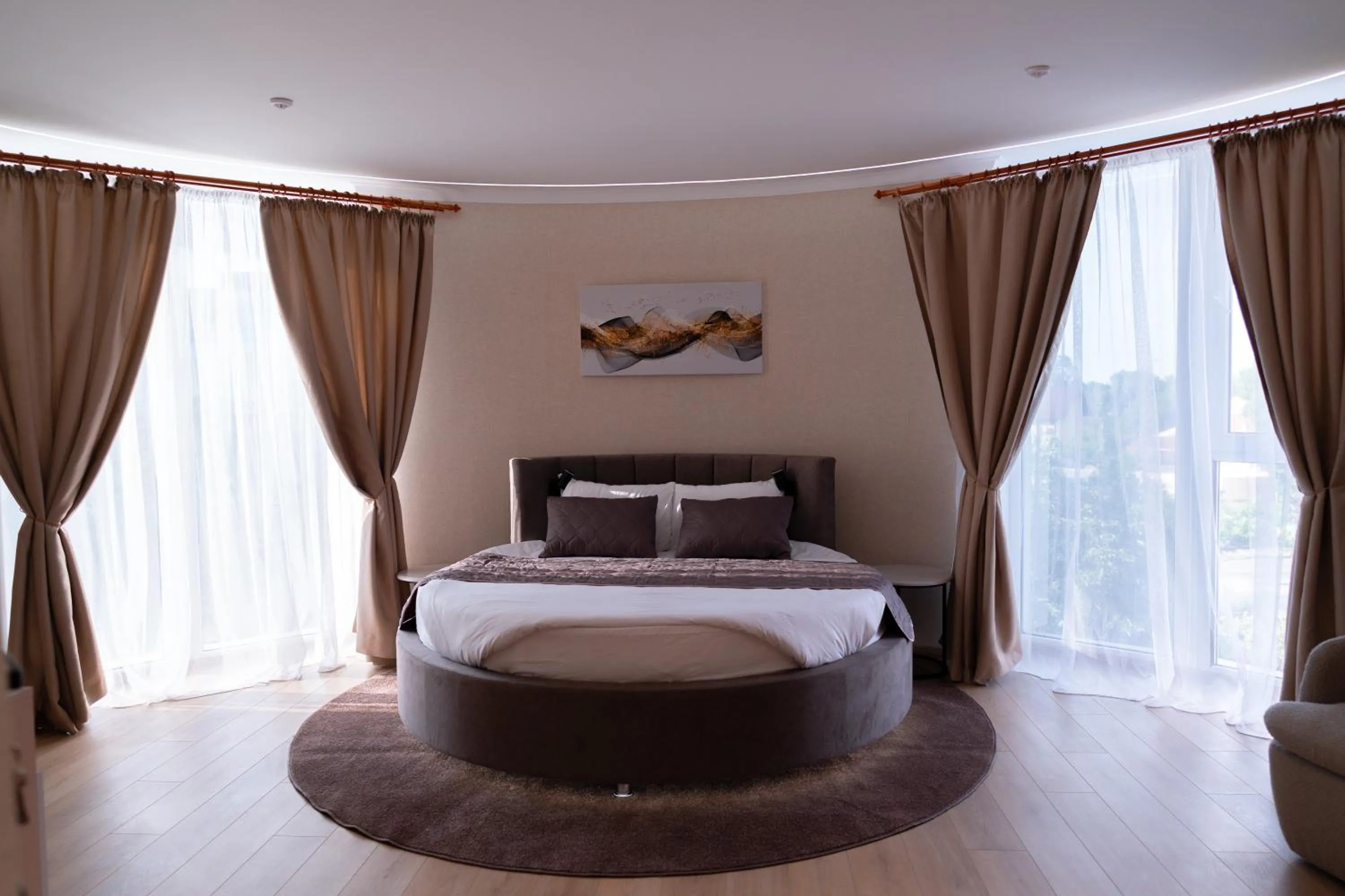 Bedroom, Bed in Hotel Palace Ukraine