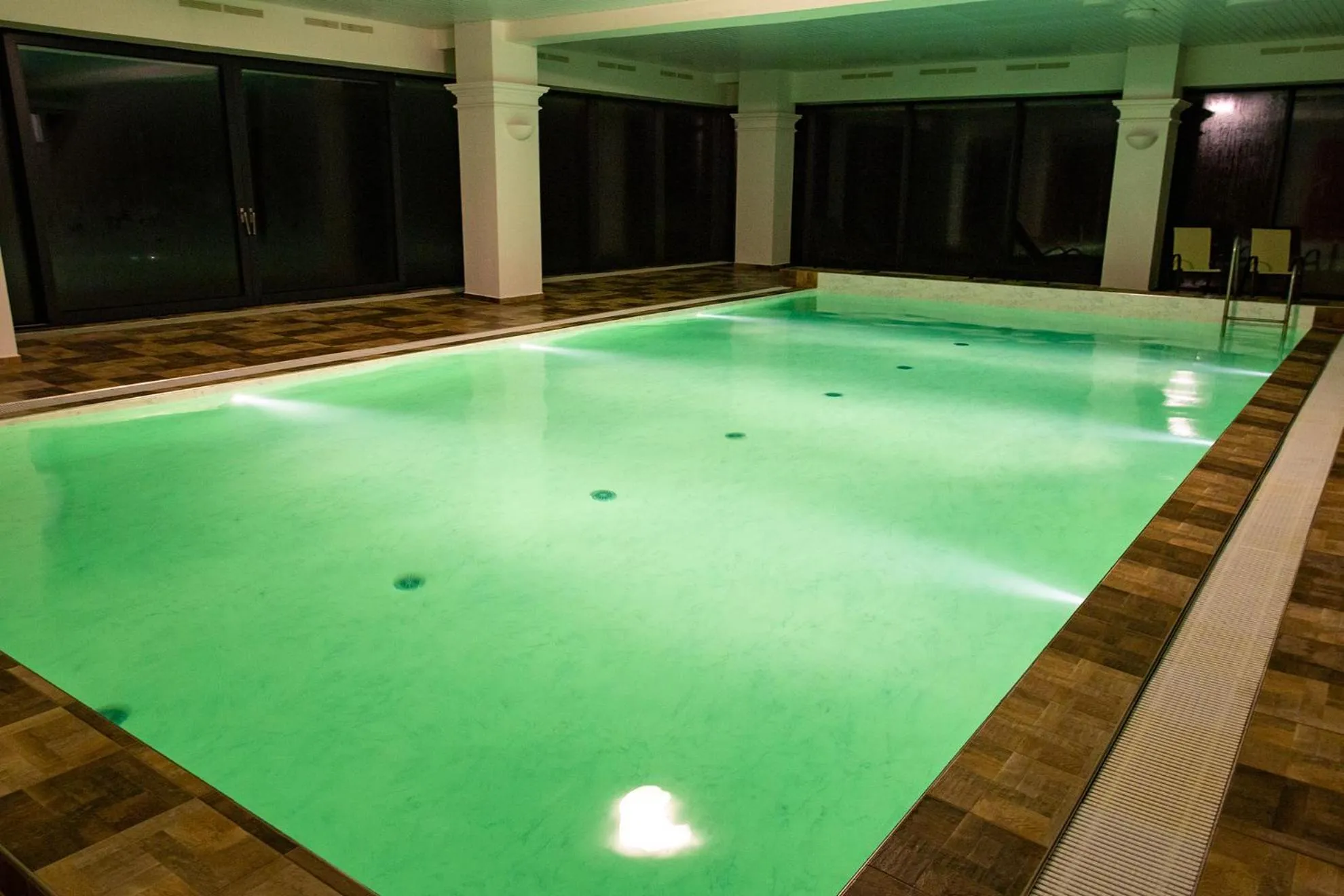 Swimming pool in Fontána Lipno