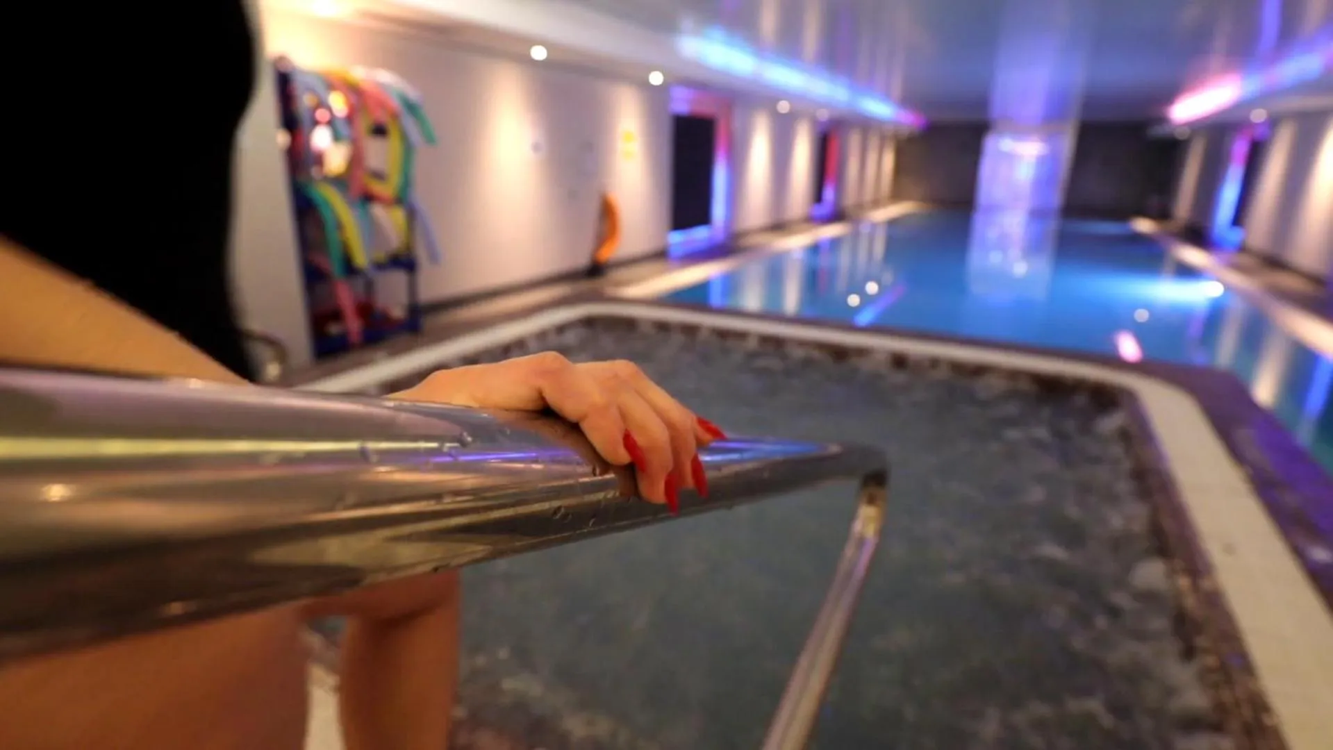 Swimming pool in The Continental Hotel, Heathrow