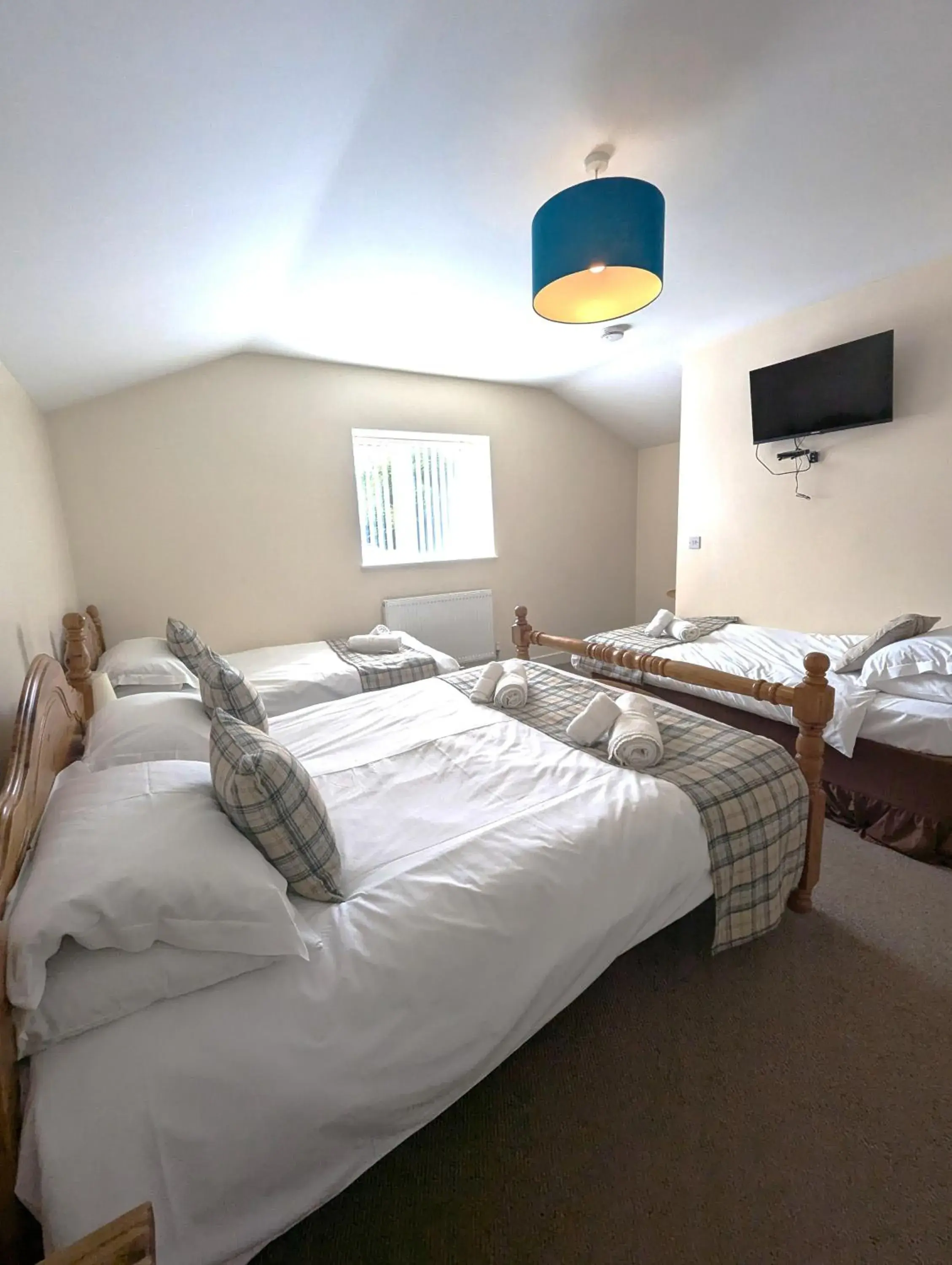 Family Room (4 Adults) in The Yew Tree at Longhope Family Room (4 Adults) in The Yew Tree at Longhope