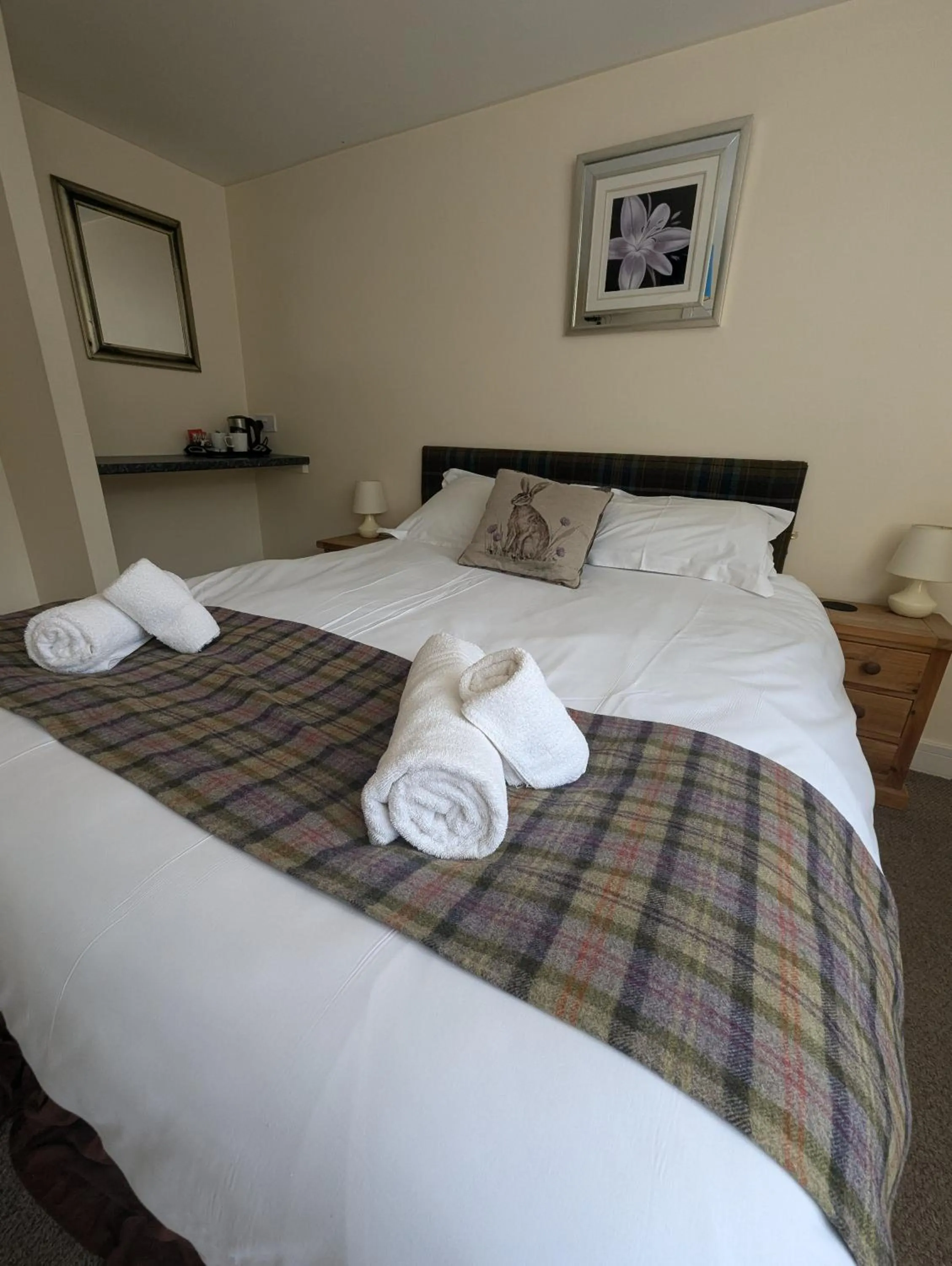 Bed in The Yew Tree at Longhope