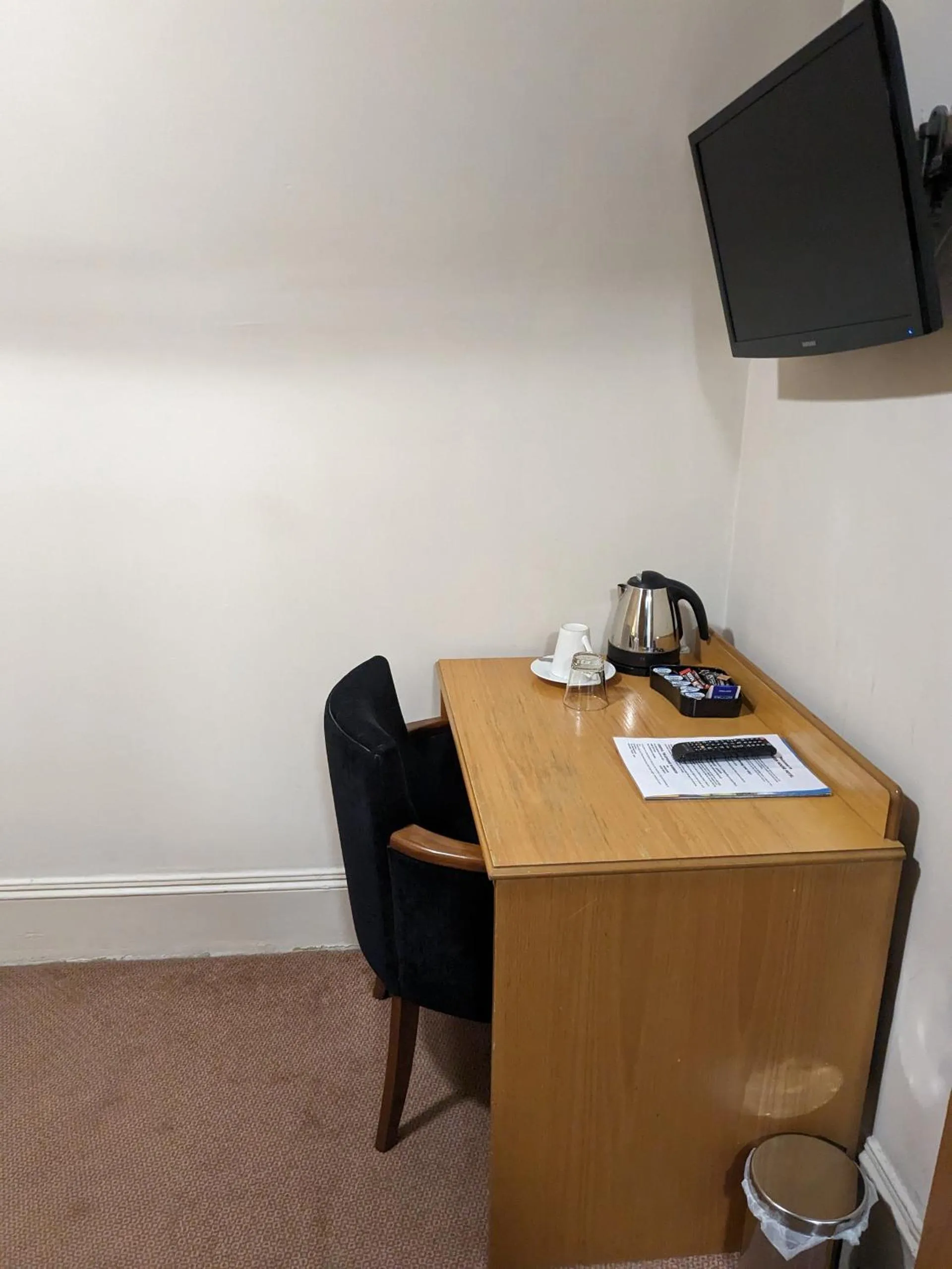 Coffee/tea facilities in Aberdeen House