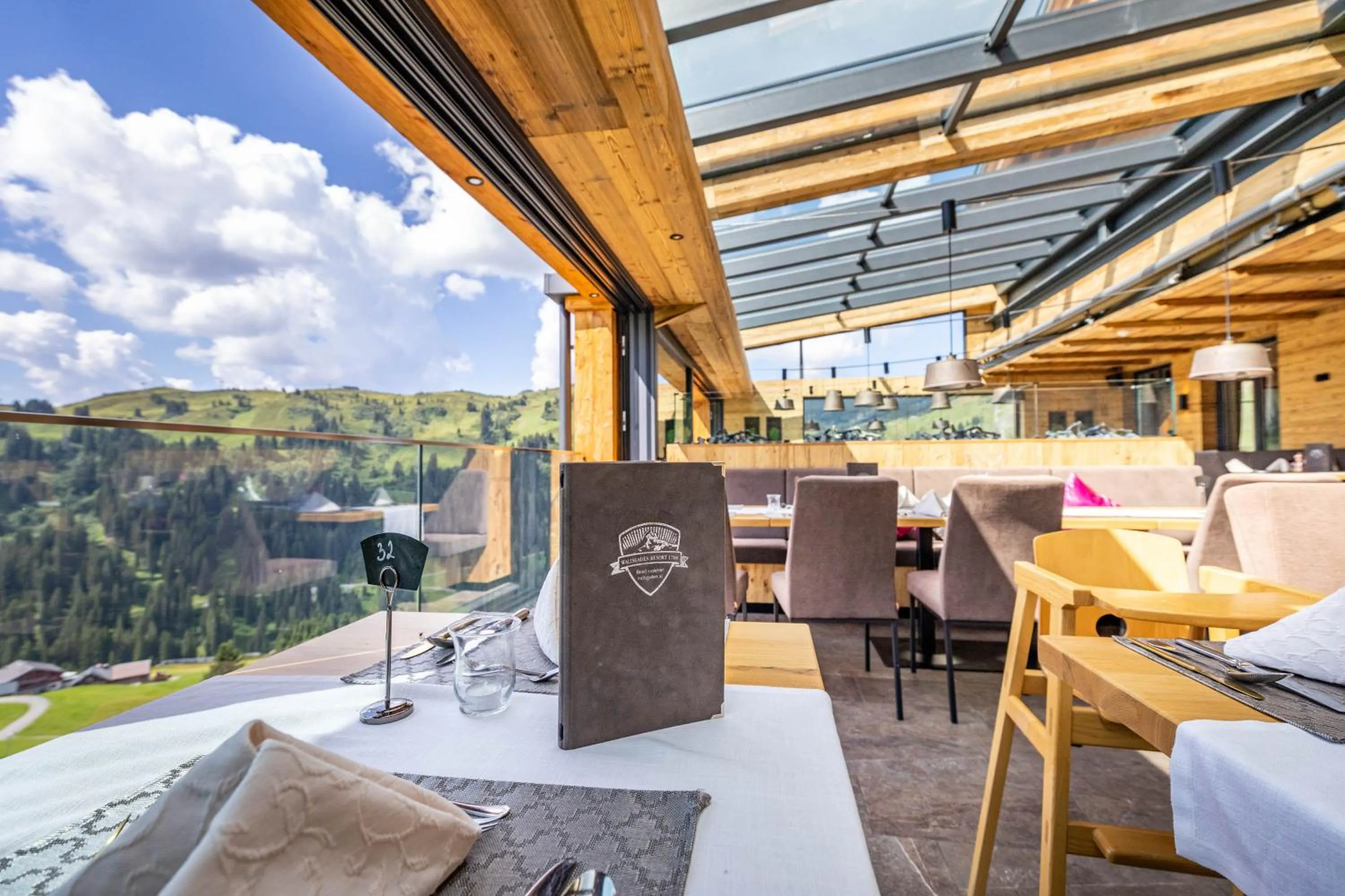 Restaurant/places to eat in Hotel Walisgaden superior