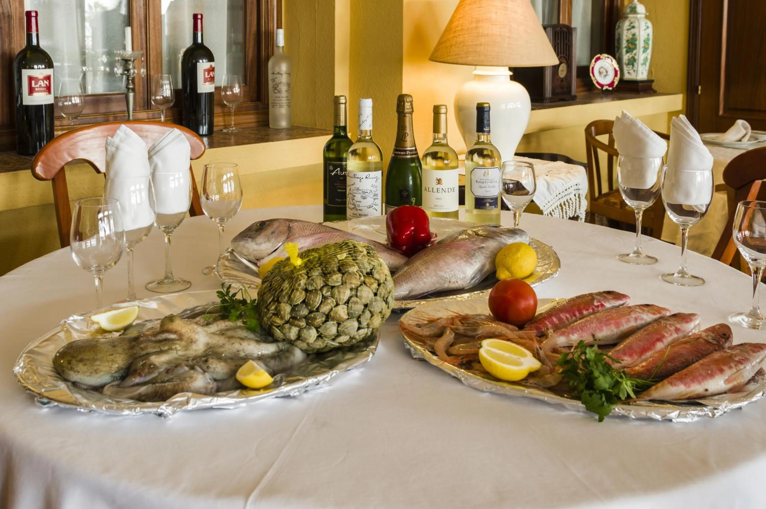 Restaurant/places to eat in Hotel Las Camelias