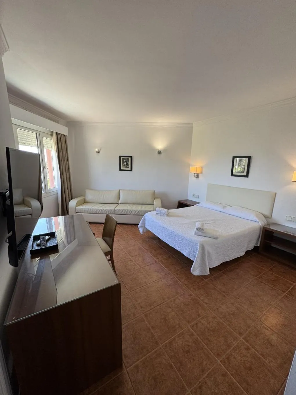 Bed in Hotel Las Camelias