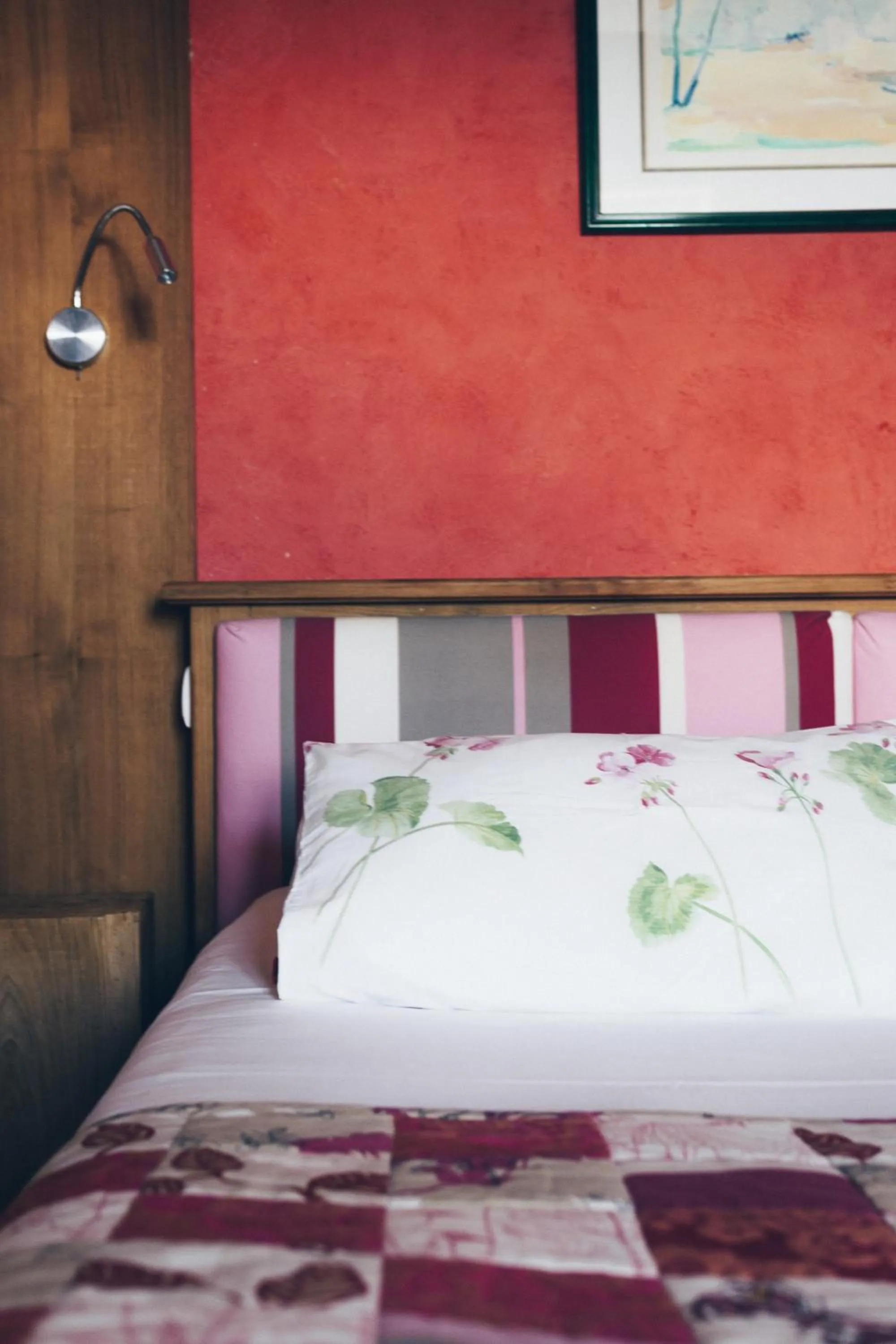 Bedroom in Chambres d'hôtes Le Clos d'Enhaut