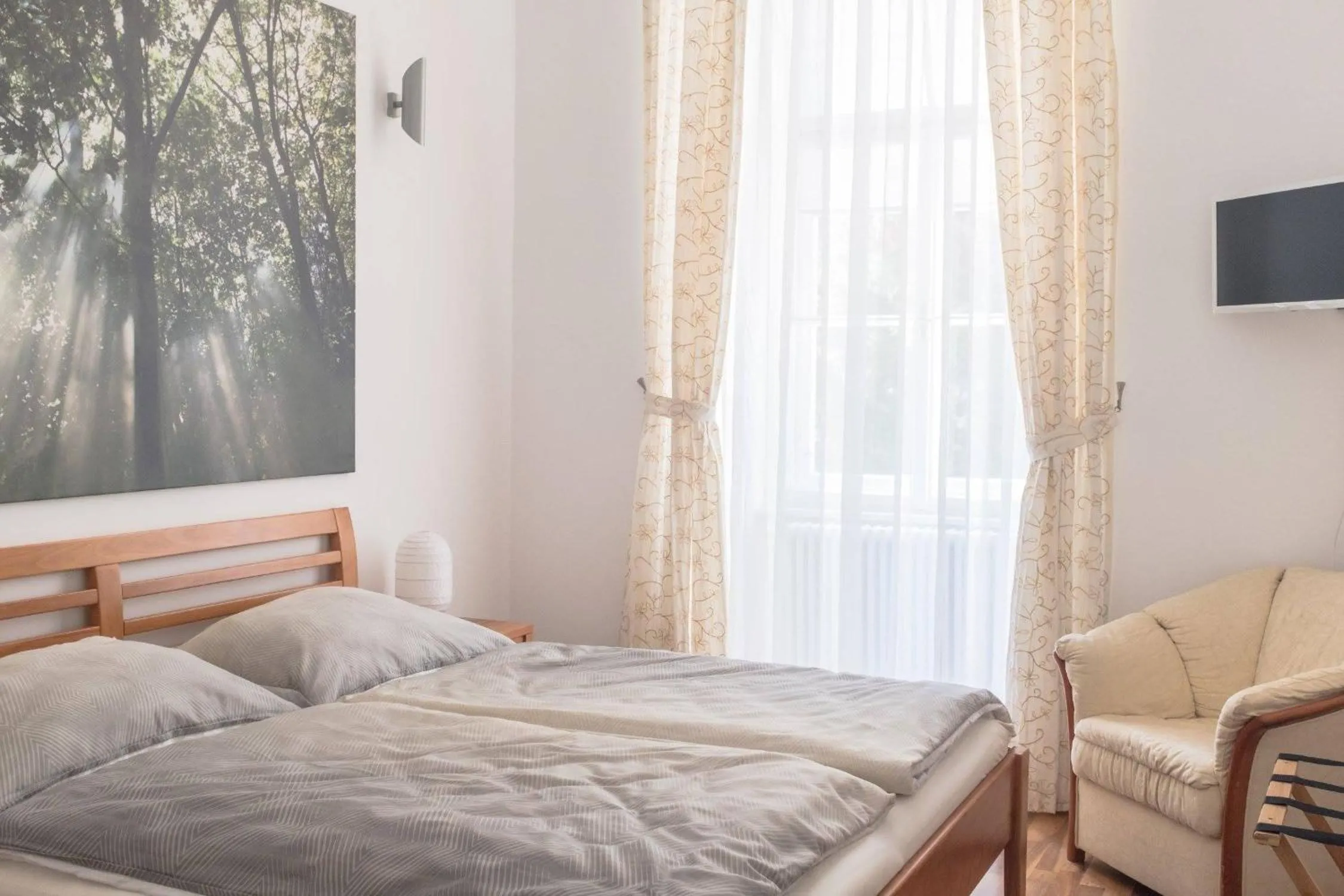 Spacious old town luxury apartment