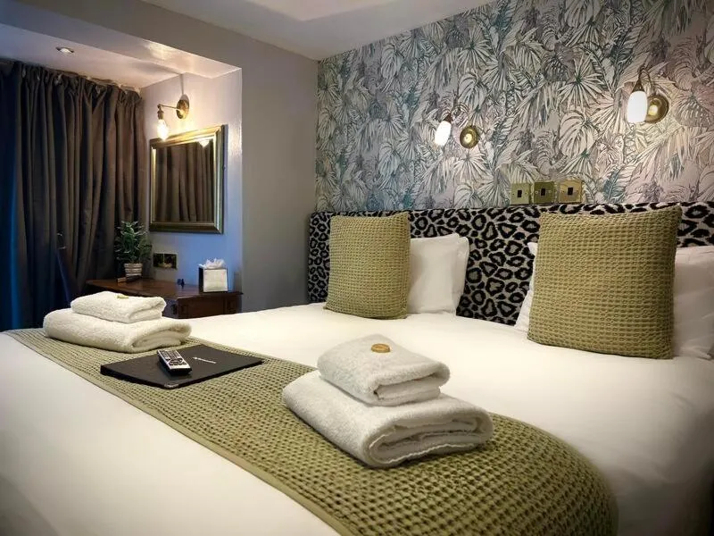 Bed in Royal Oak Appleby