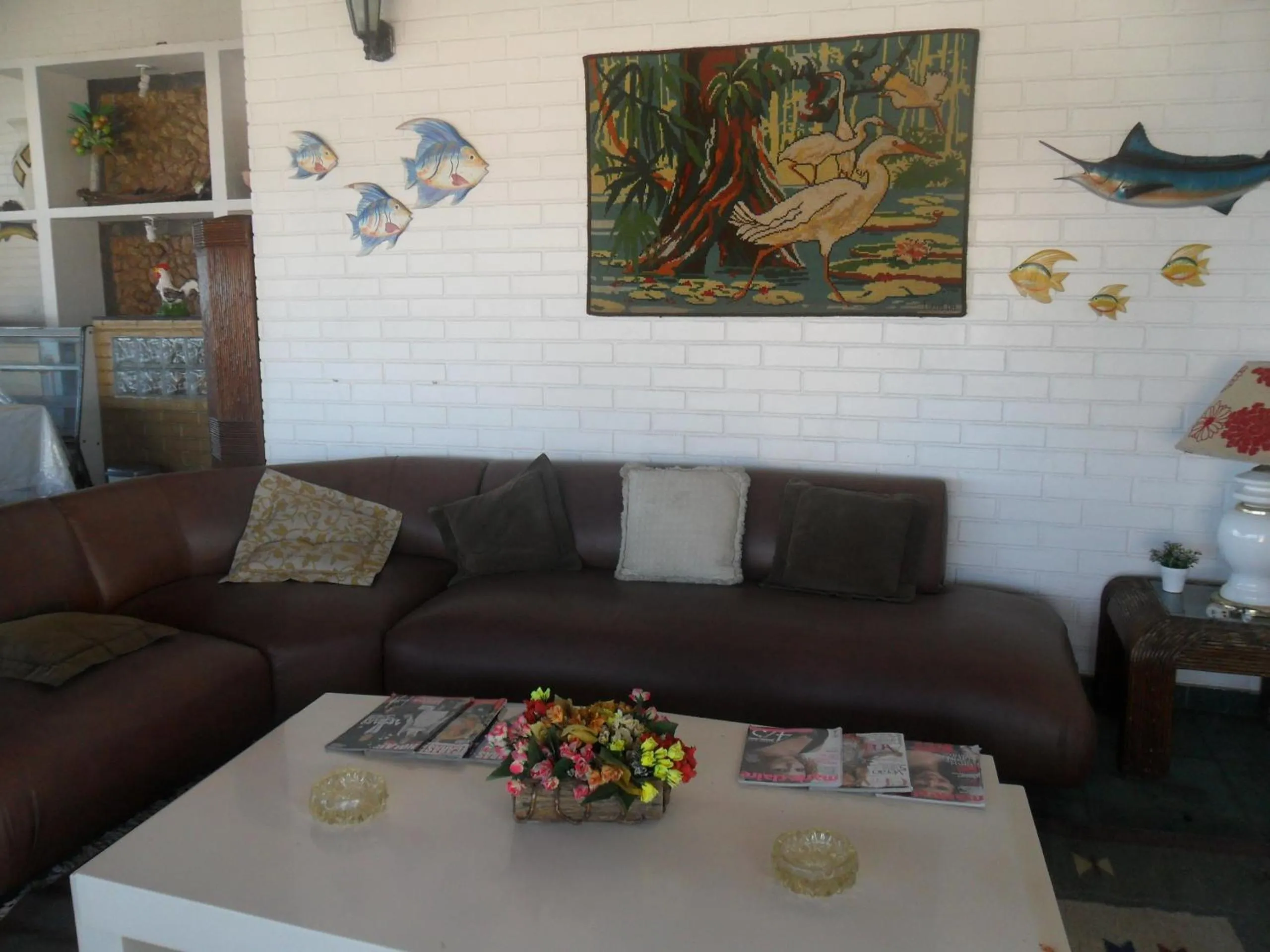 Communal lounge/ TV room in Pousada Pratagy