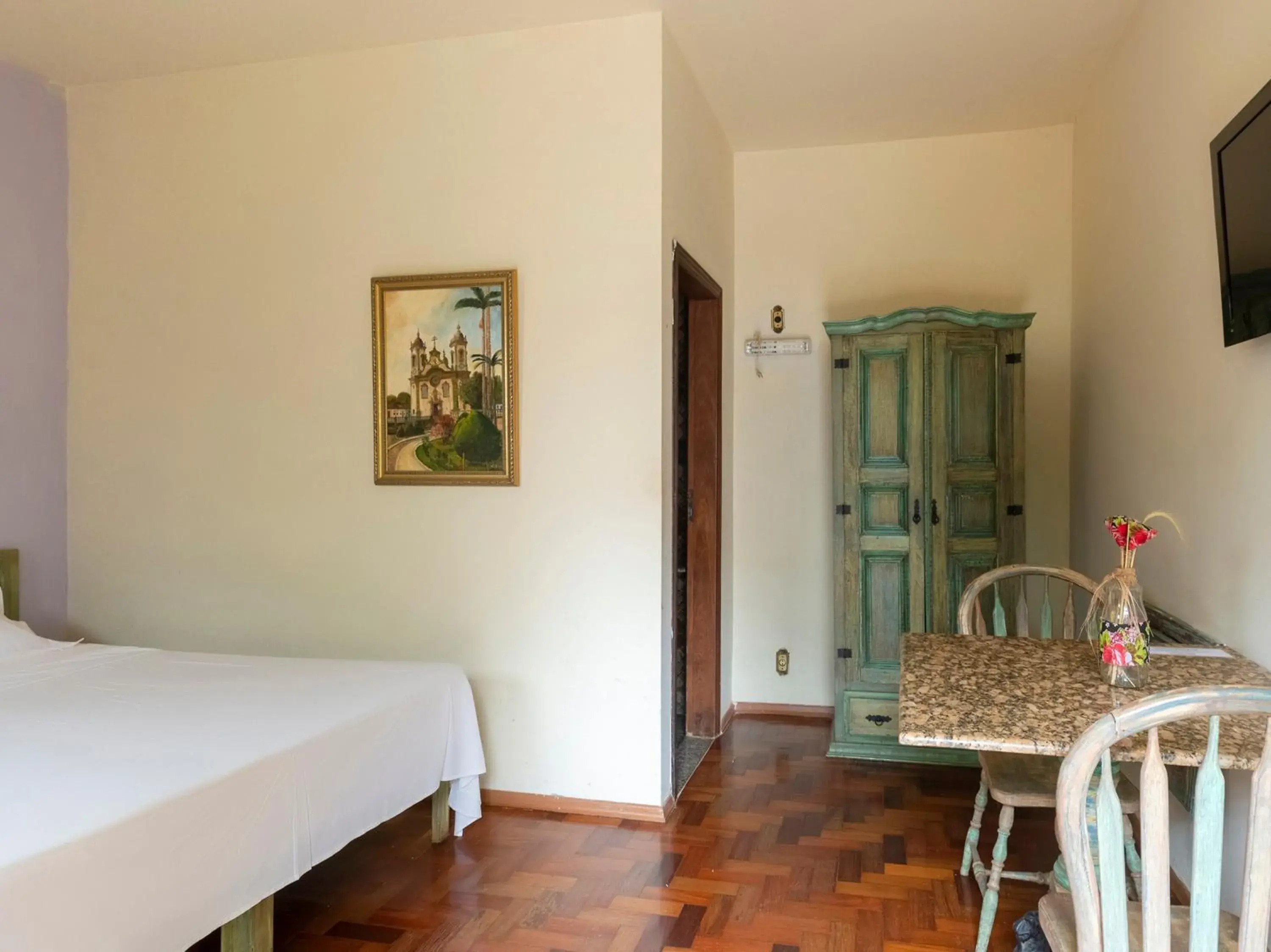 Standard Triple Room - single occupancy in Pousada Morada Do Sol - MG Standard Triple Room - single occupancy in Pousada Morada Do Sol - MG