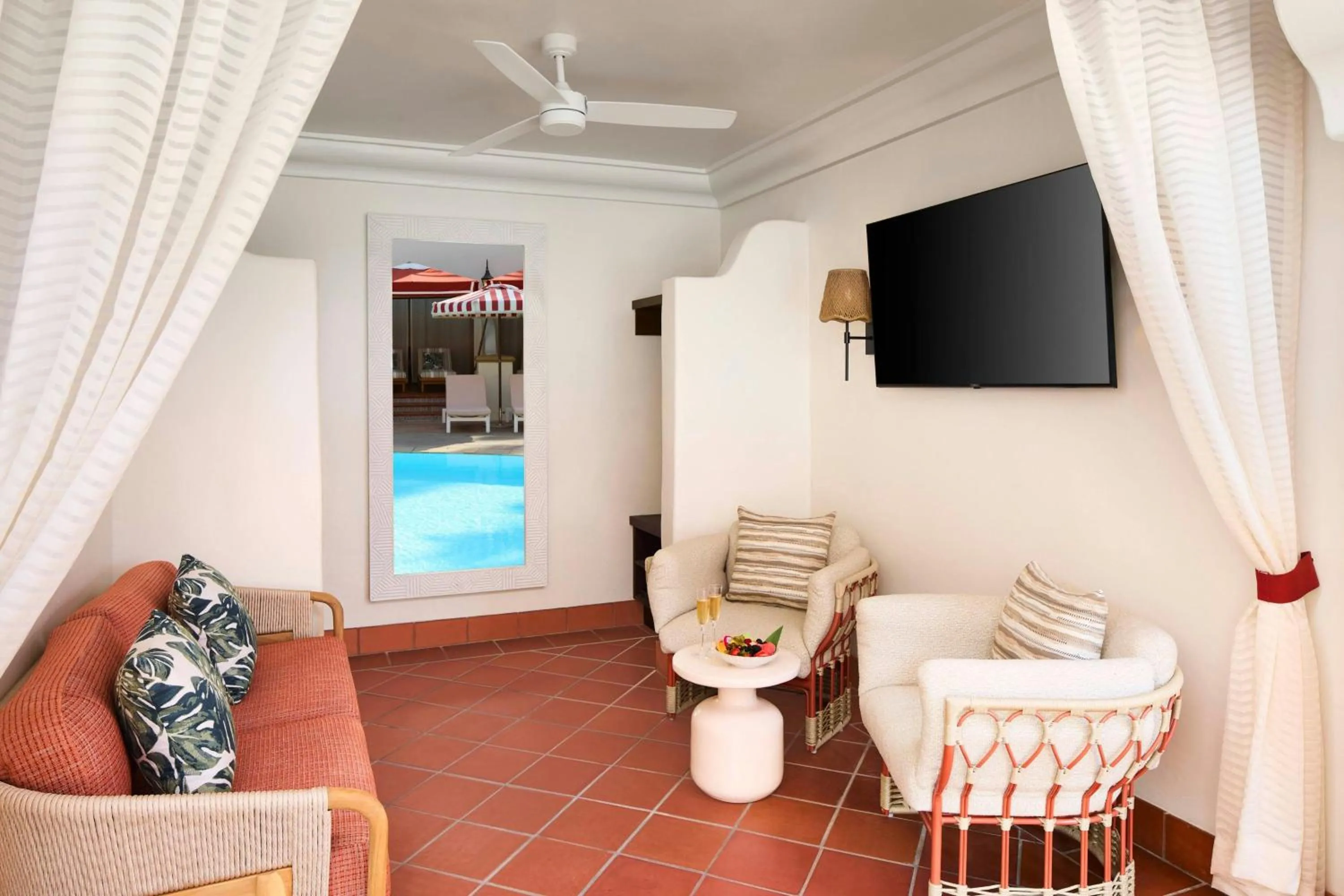 Swimming pool in The Ritz-Carlton Bacara, Santa Barbara