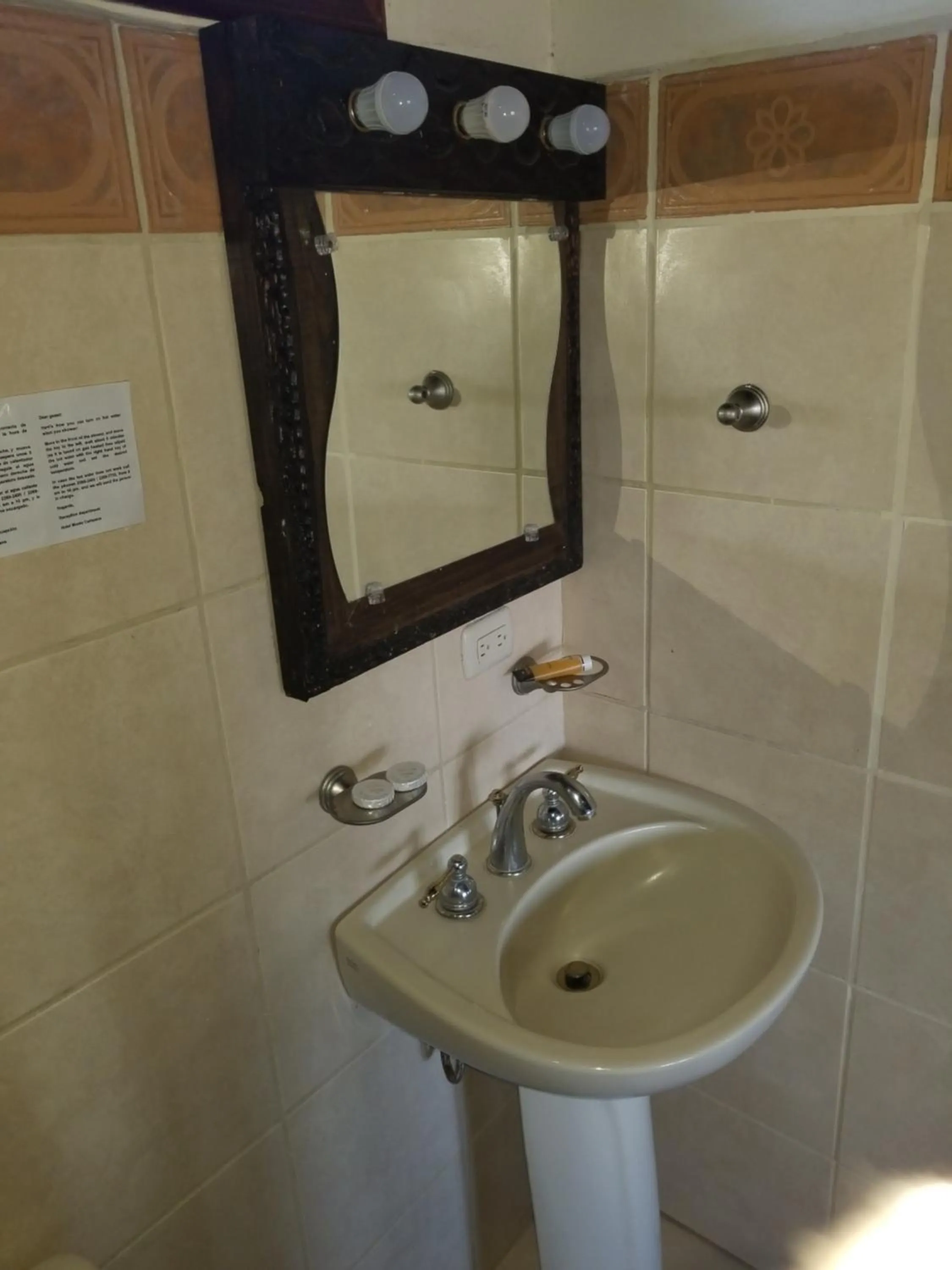 Bathroom in Hotel Monte Campana Heredia