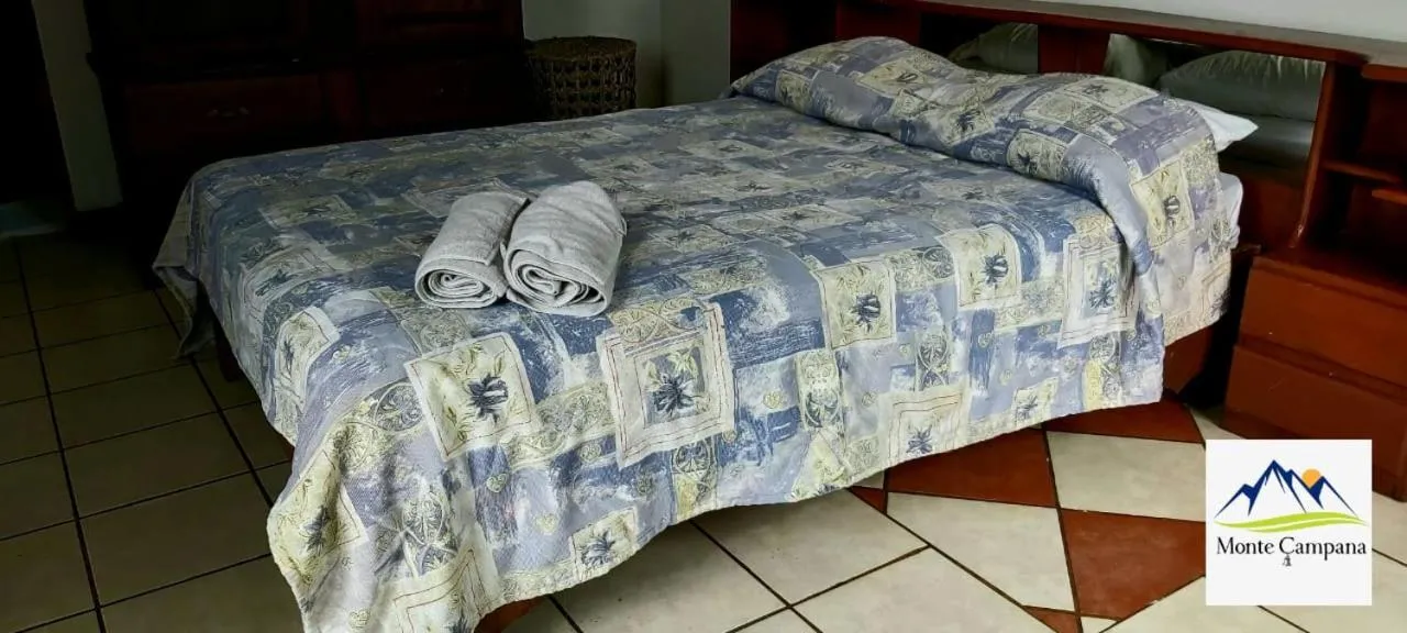 Bed in Hotel Monte Campana Heredia
