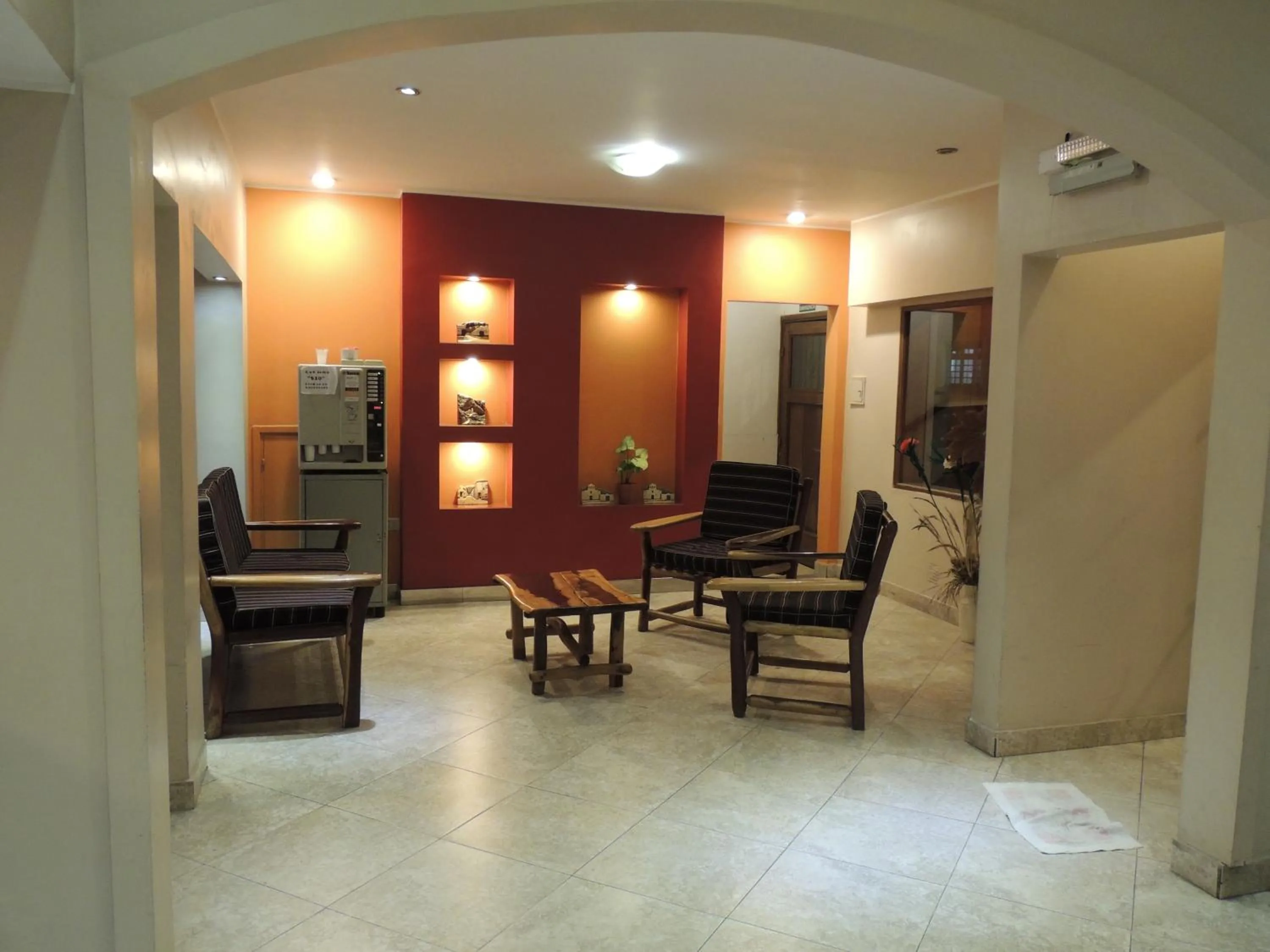 Dining area in Hotel Buenos Aires